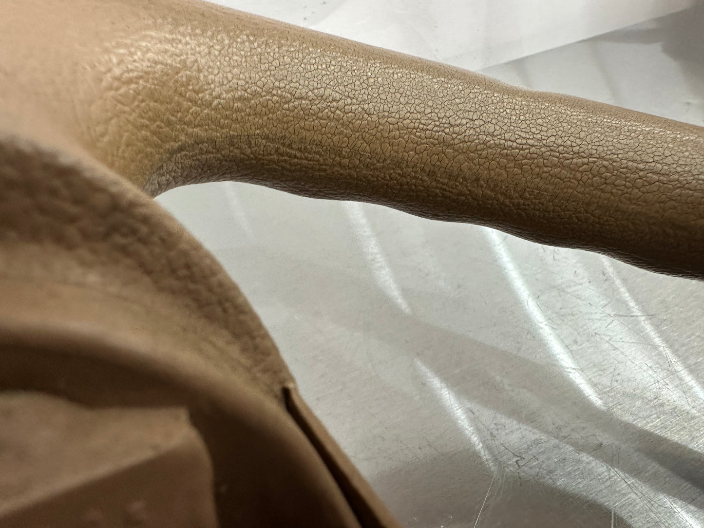 99-04 Ford Mustang Steering Wheel OEM #R`