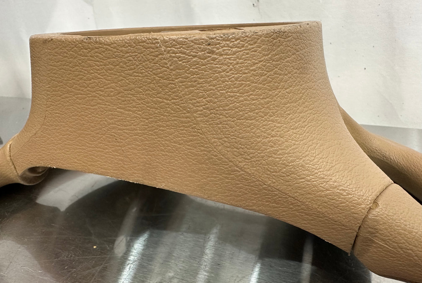 99-04 Ford Mustang Steering Wheel OEM #R`