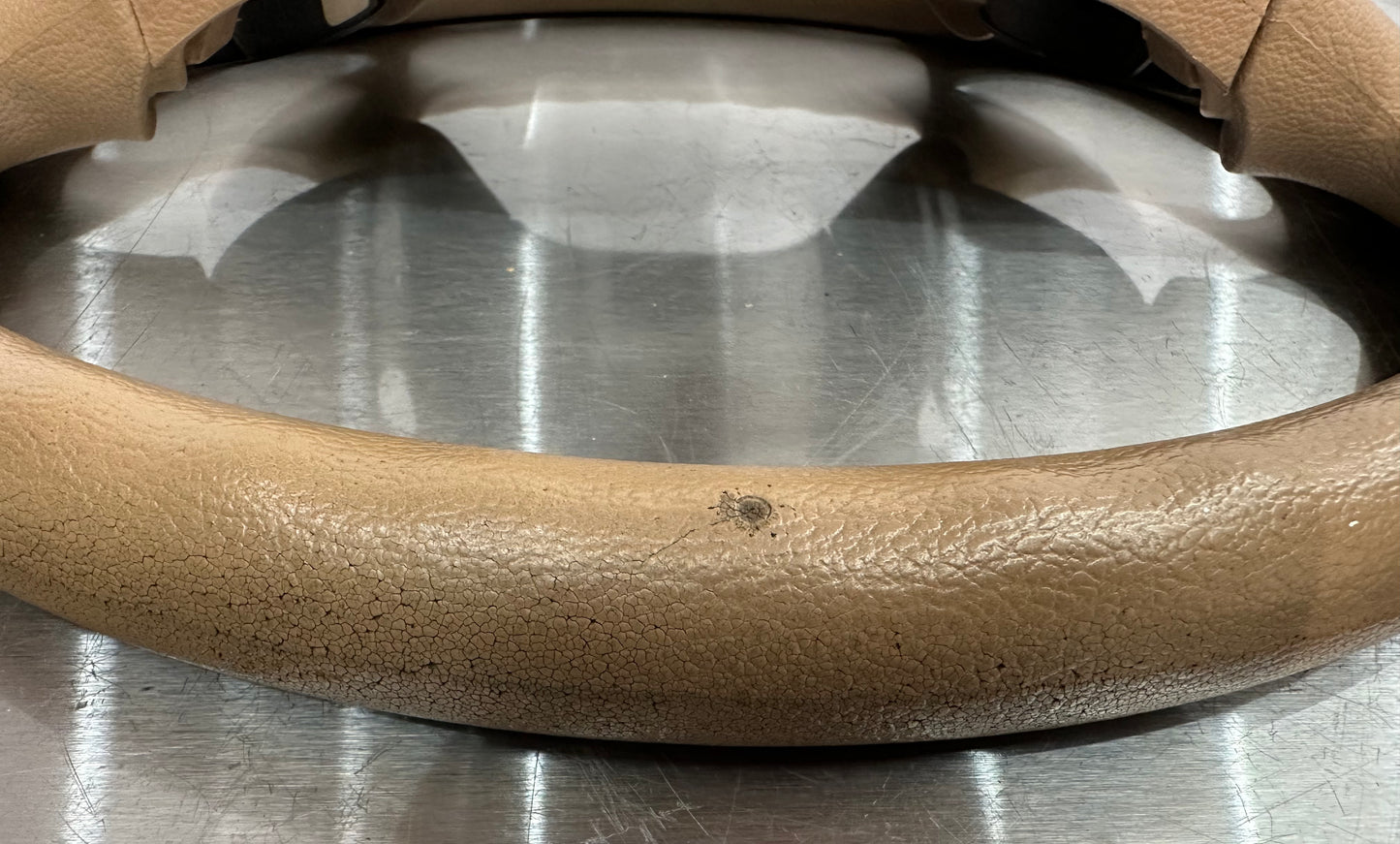 99-04 Ford Mustang Steering Wheel OEM #R`