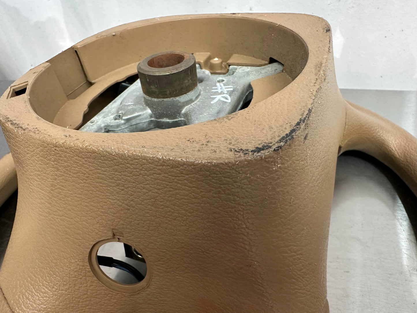 99-04 Ford Mustang Steering Wheel OEM #R`