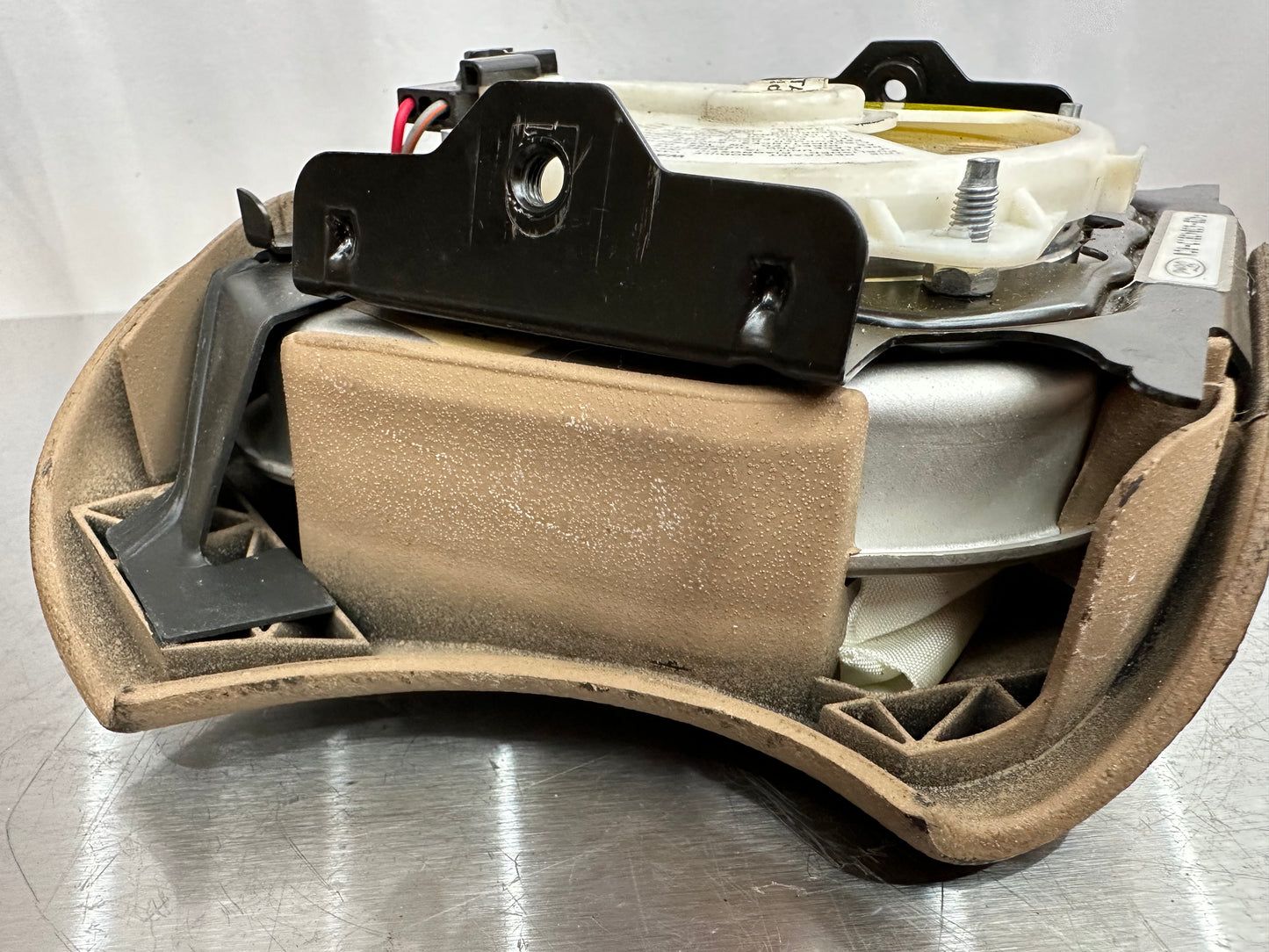 99-04 Ford Mustang Steering Wheel Airbag OEM #R