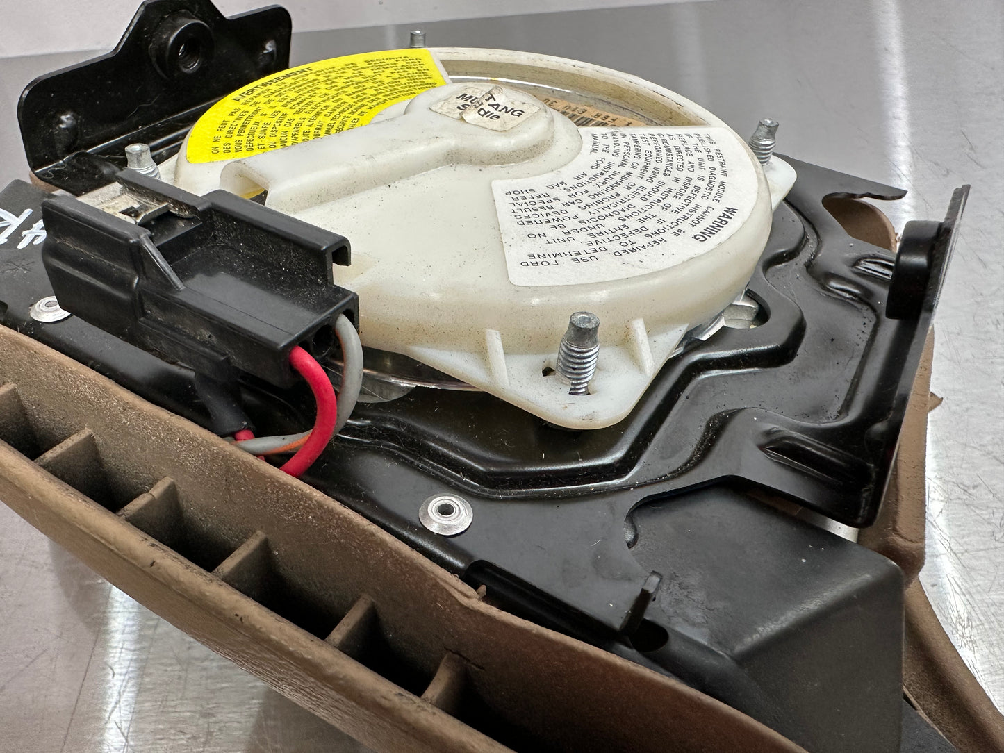 99-04 Ford Mustang Steering Wheel Airbag OEM #R