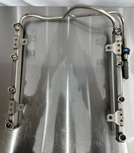 2011-2014 Ford Mustang GT Fuel Rail