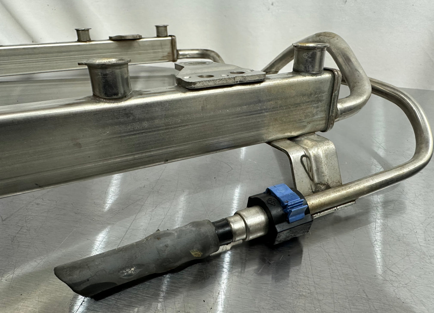 2011-2014 Ford Mustang GT Fuel Rail