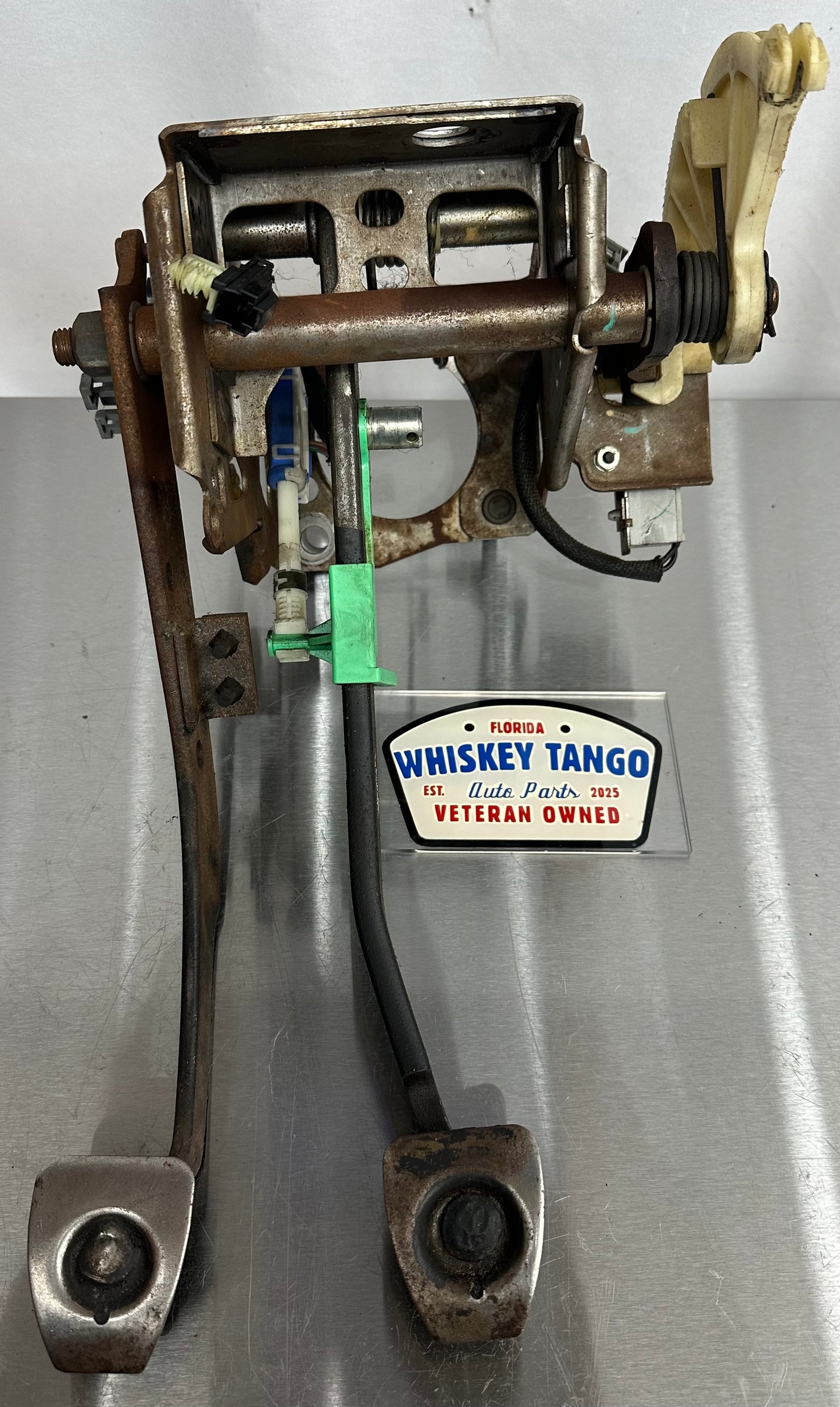99-04 Ford Mustang Manual Clutch and Brake Pedal Assembly OEM #01