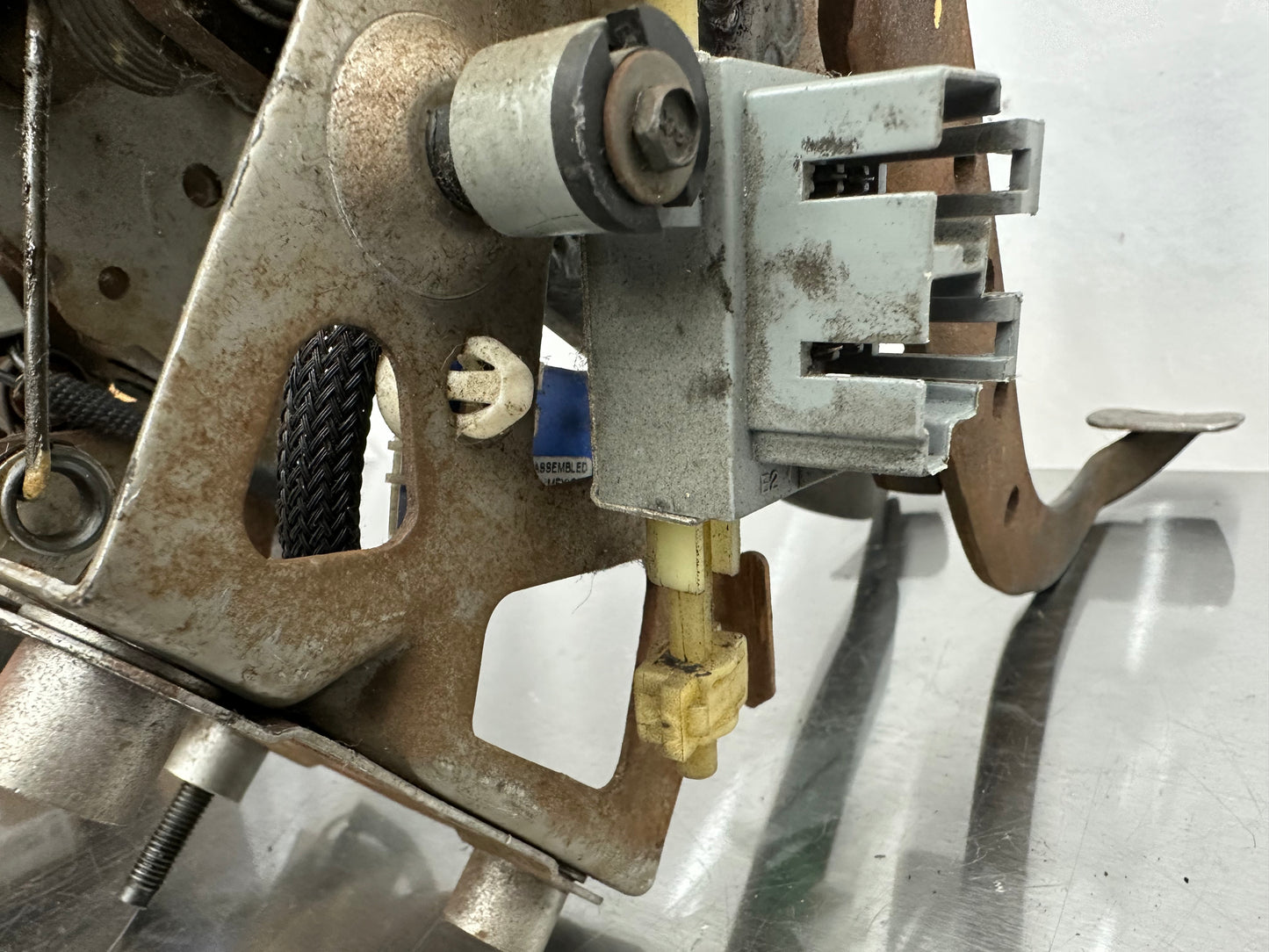 99-04 Ford Mustang Manual Clutch and Brake Pedal Assembly OEM #01
