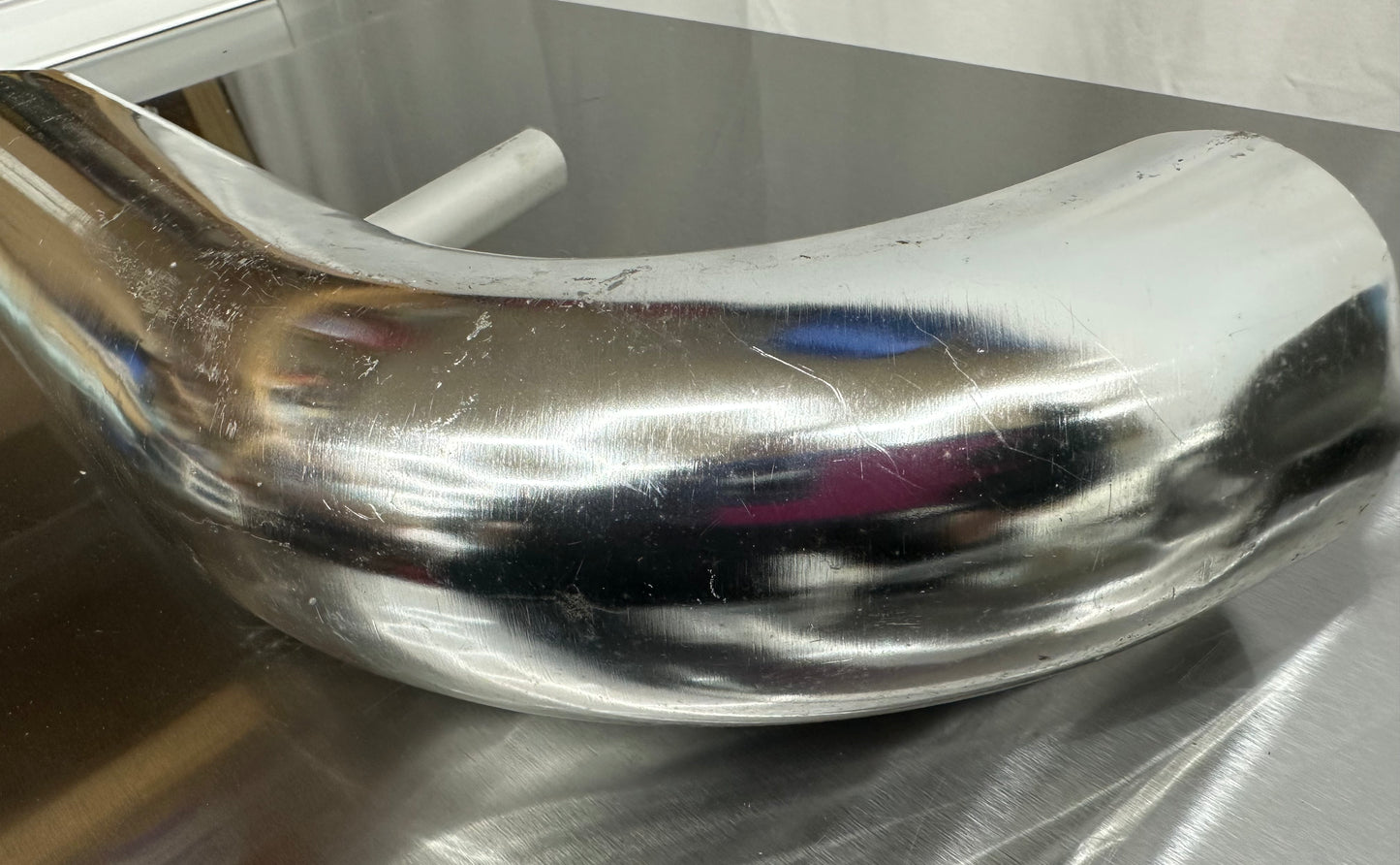 96-04 Ford Mustang 4.6 L Cold Air Intake Tubing