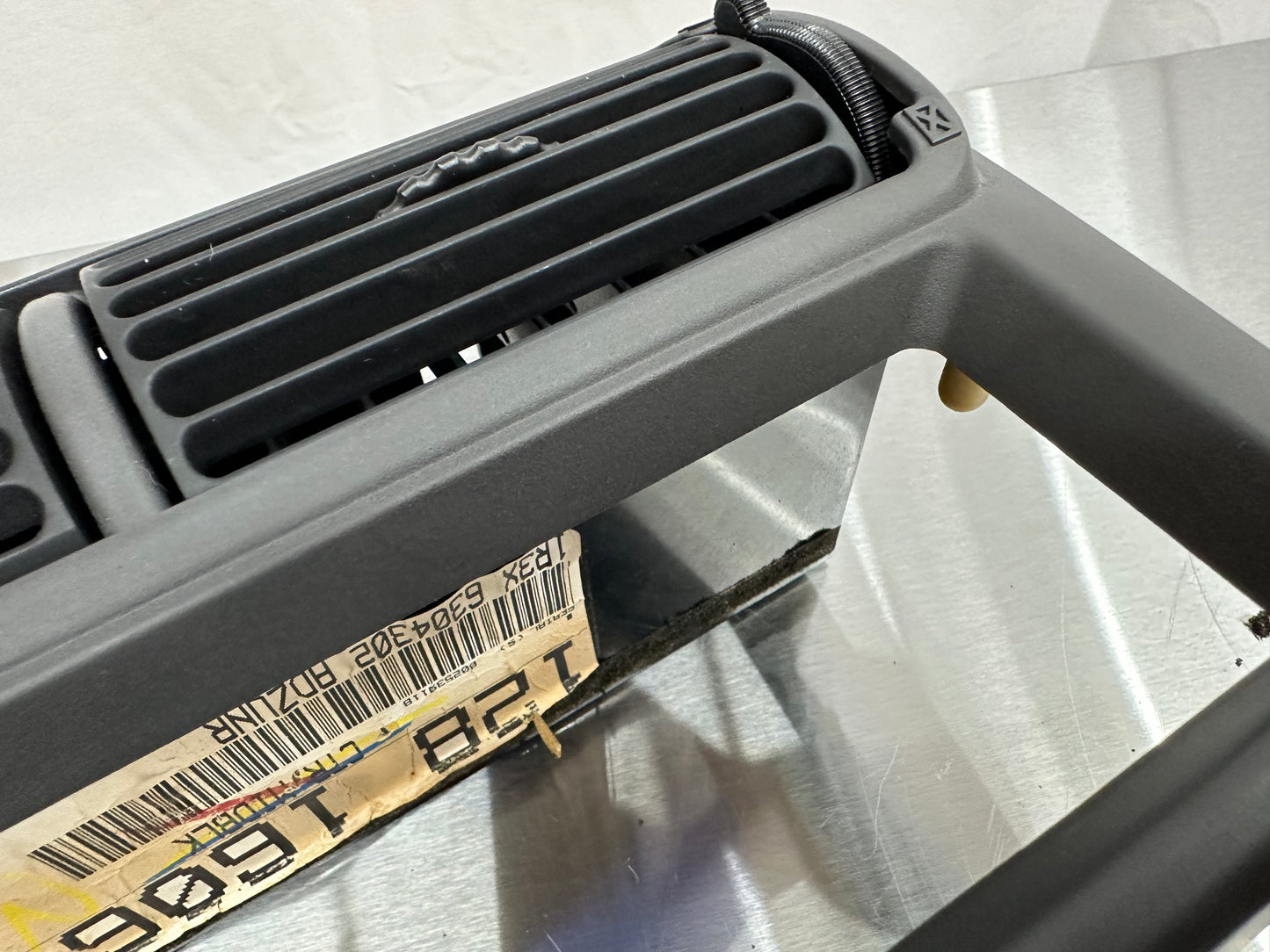 01-04 Ford Mustang Radio Bezel Center Dash Midnight Black OEM 1R3X-6304302-AD, 1R3X-6304302-ADW #01