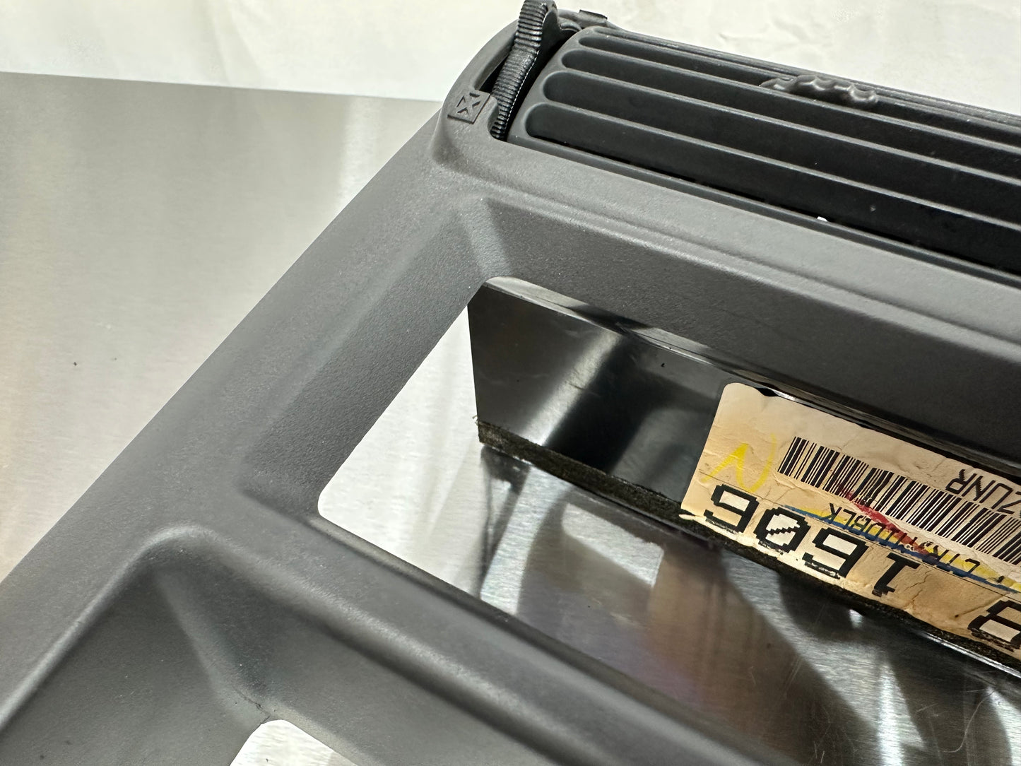 01-04 Ford Mustang Radio Bezel Center Dash Midnight Black OEM 1R3X-6304302-AD, 1R3X-6304302-ADW #01