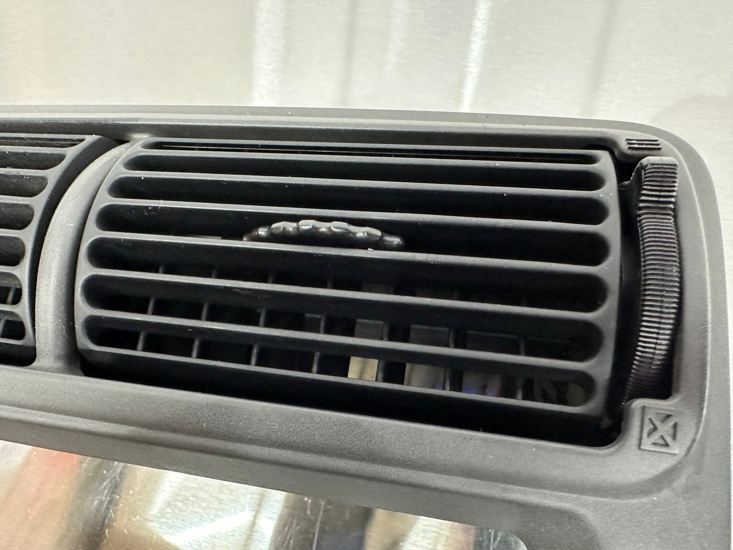 01-04 Ford Mustang Radio Bezel Center Dash Midnight Black OEM 1R3X-6304302-AD, 1R3X-6304302-ADW #01