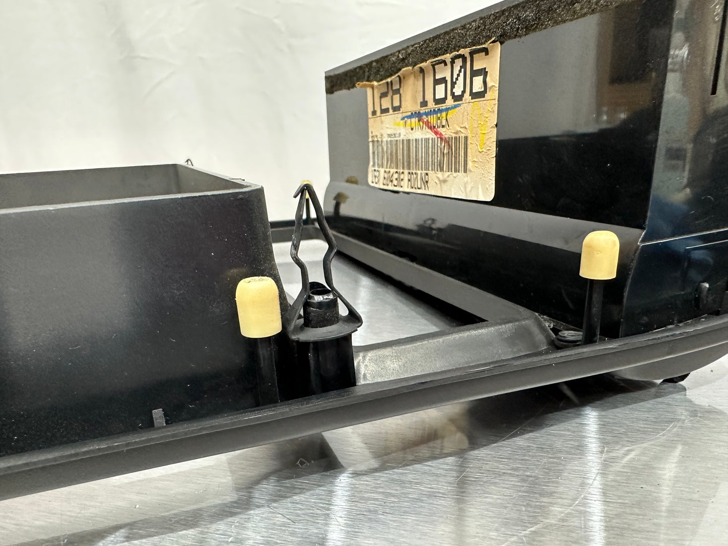 01-04 Ford Mustang Radio Bezel Center Dash Midnight Black OEM 1R3X-6304302-AD, 1R3X-6304302-ADW #01