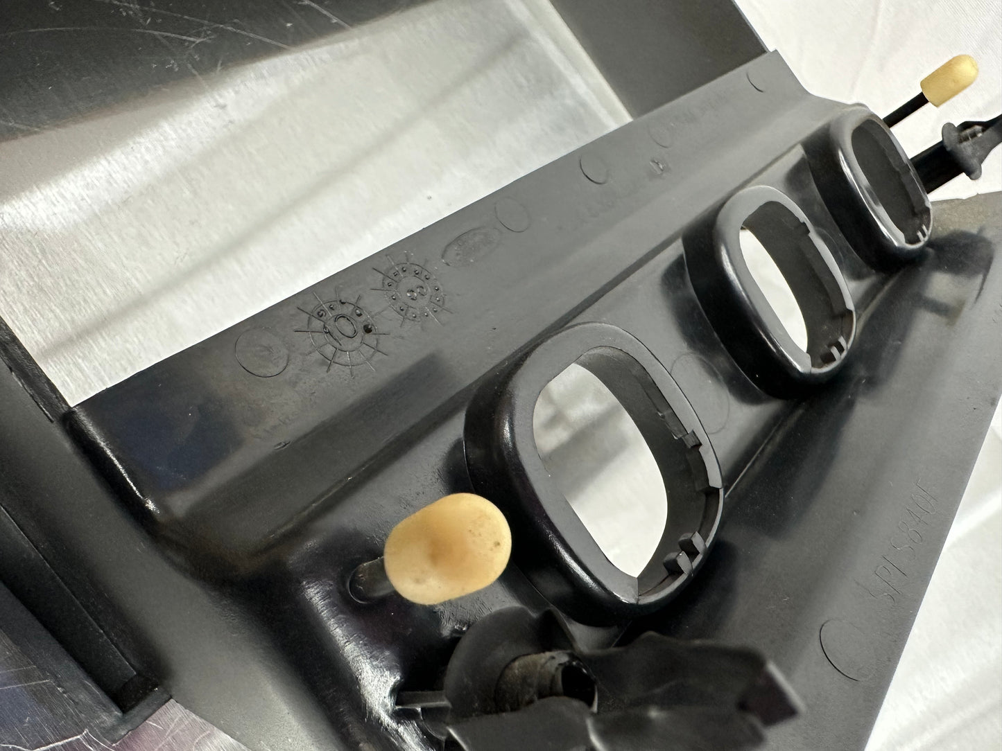 01-04 Ford Mustang Radio Bezel Center Dash Midnight Black OEM 1R3X-6304302-AD, 1R3X-6304302-ADW #01