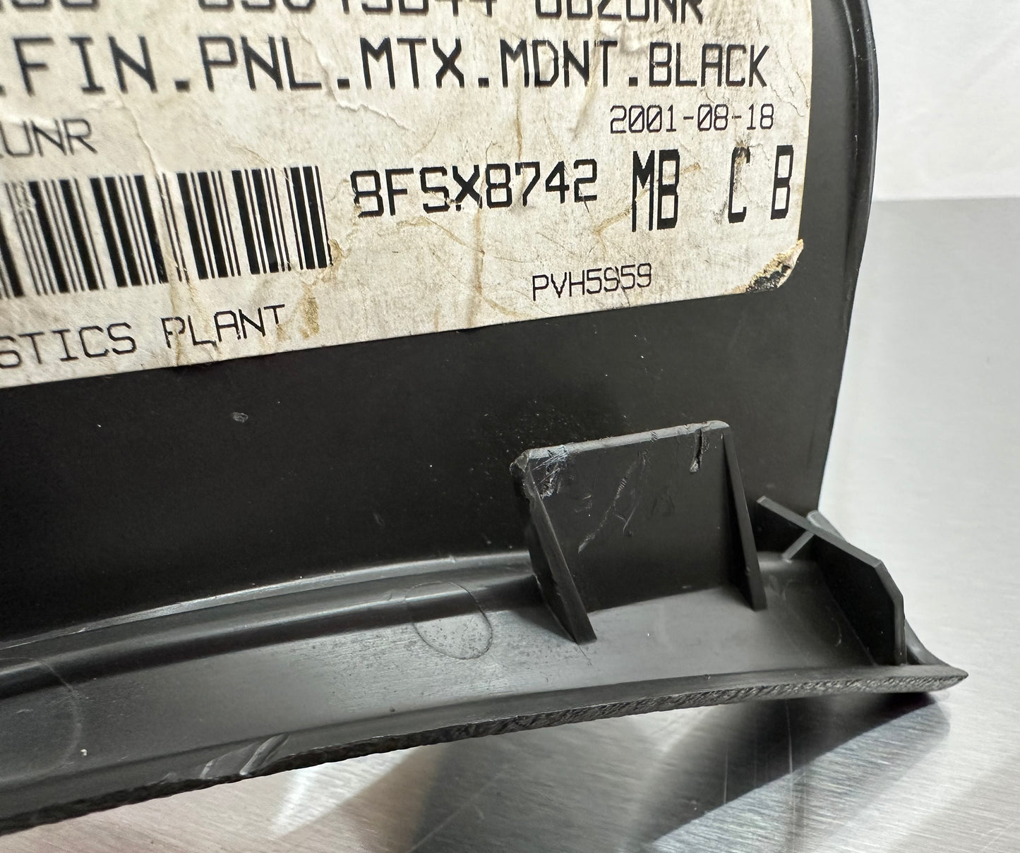 99-04 Ford Mustang Shifter Console Trim Bezel Midnight Black W/ Cigarette Lighter Outlet W/ 12V Cigarette Lighter Dummy OEM XR33-6304844, 44ZG-2526, 93BG-135052-BA #01