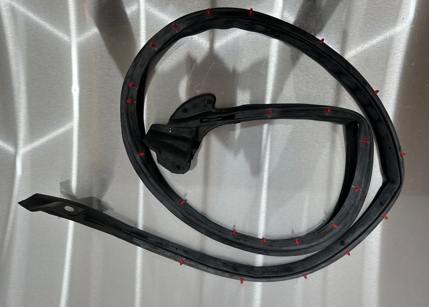 99-04 Ford Mustang LH/RH Upper Door Weatherstrip Seal Aftermarket #01