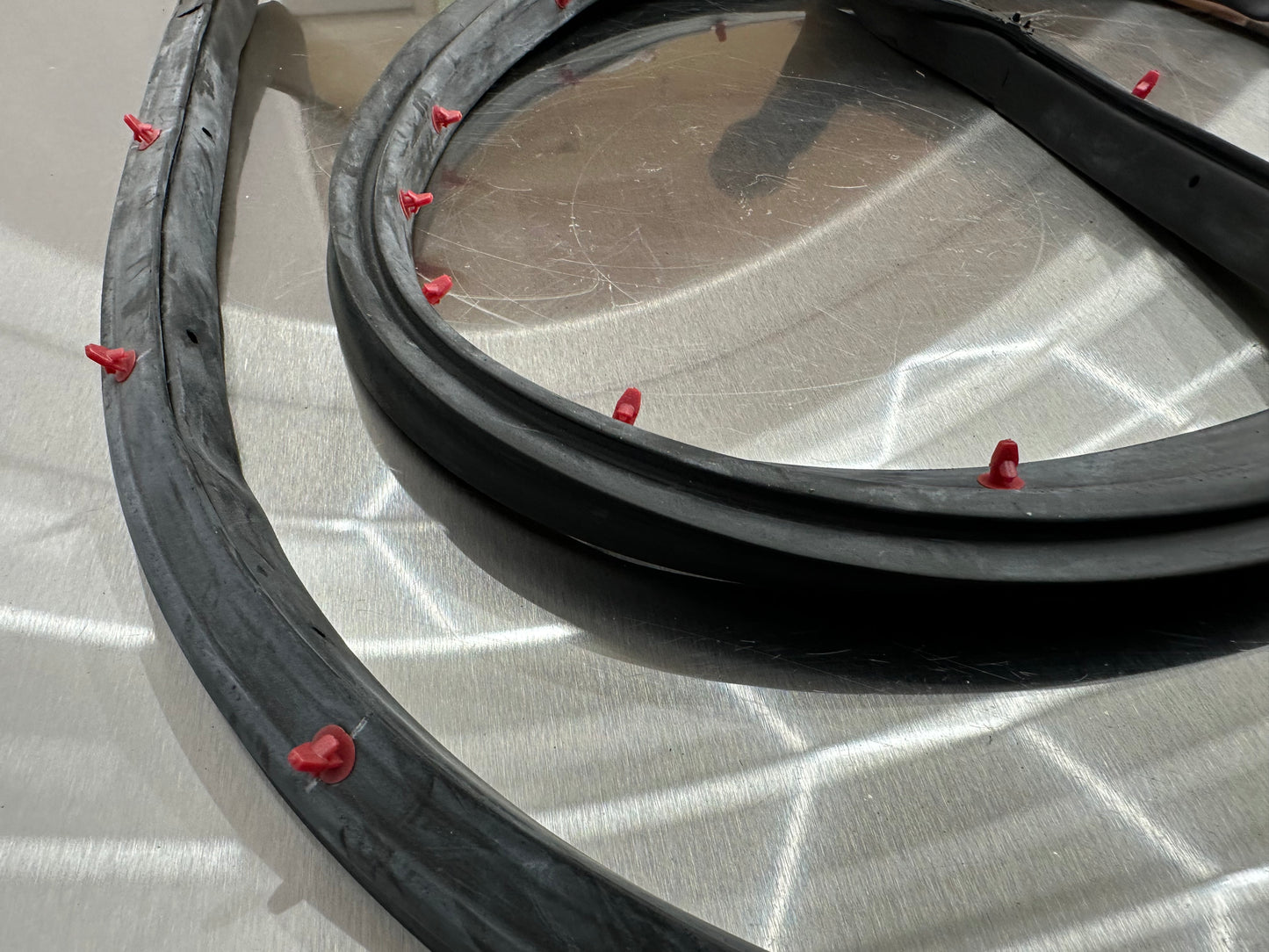 99-04 Ford Mustang LH/RH Upper Door Weatherstrip Seal Aftermarket #01