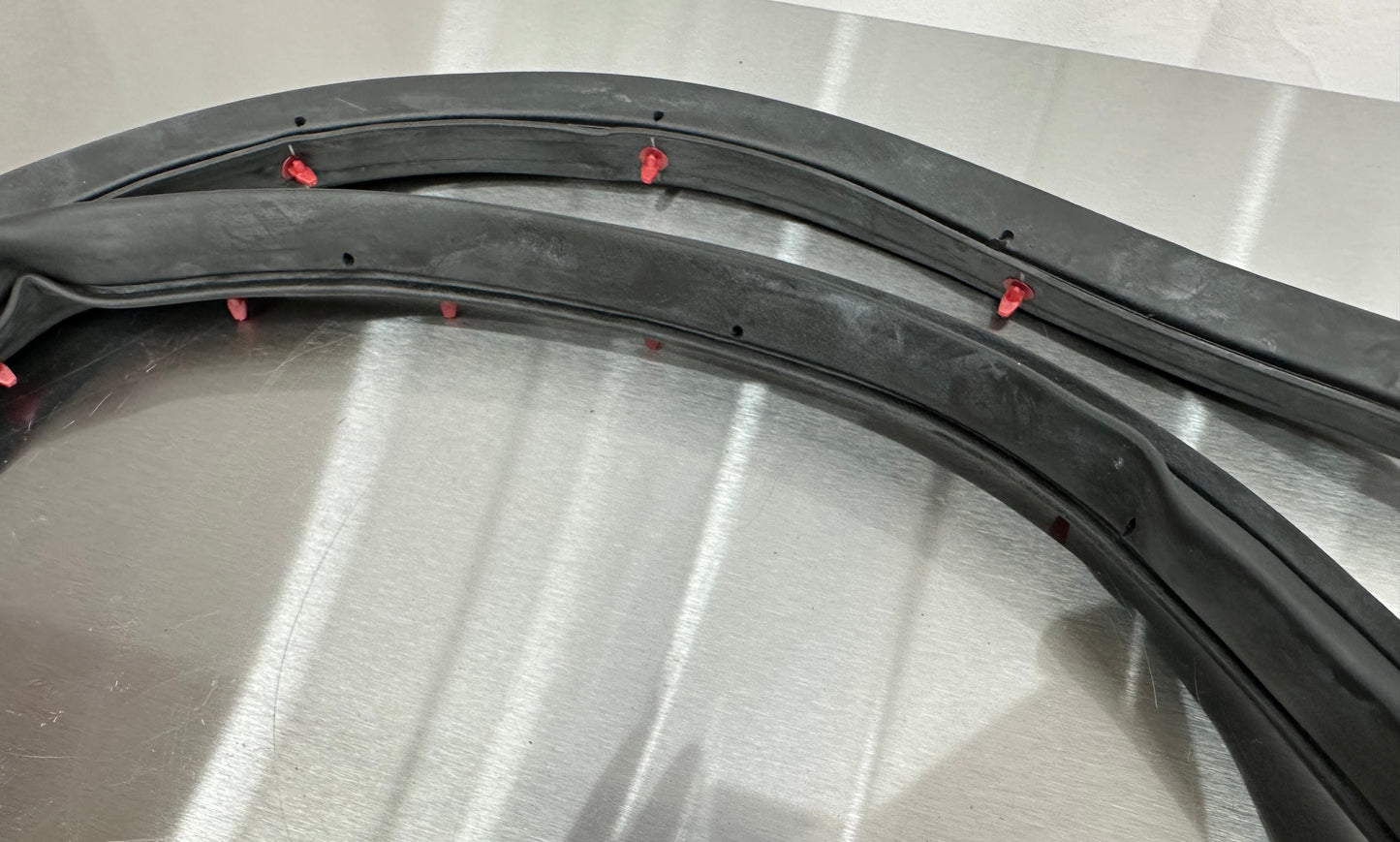 99-04 Ford Mustang LH/RH Upper Door Weatherstrip Seal Aftermarket #01