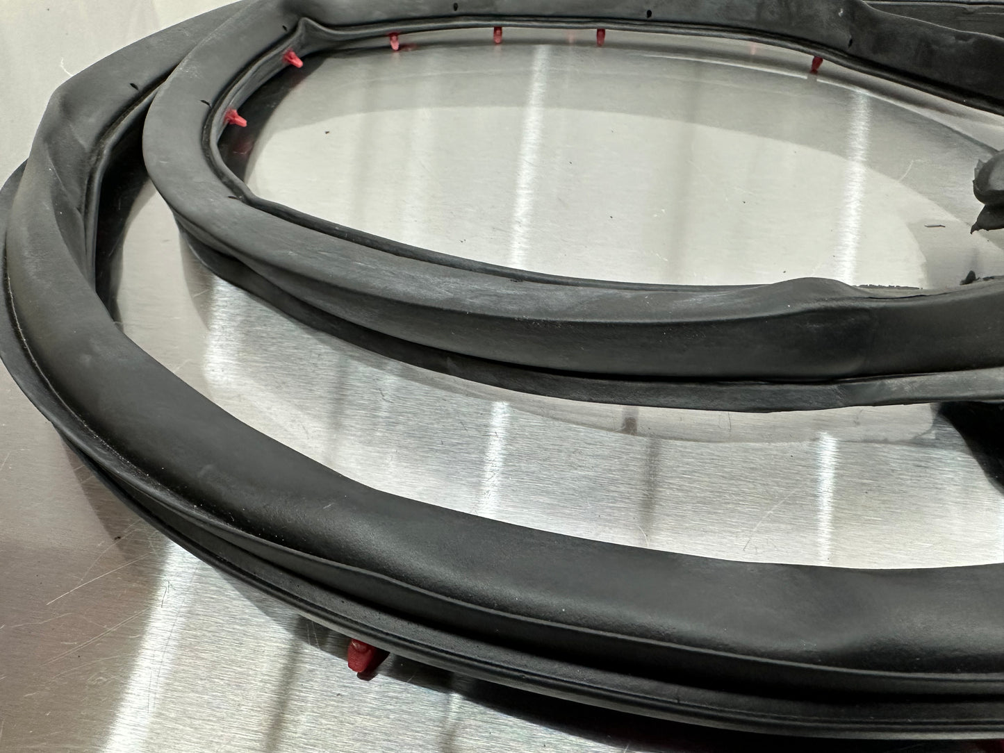 99-04 Ford Mustang LH/RH Upper Door Weatherstrip Seal Aftermarket #01