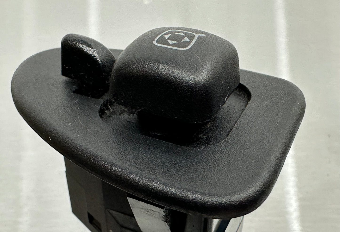 94-04 Ford Mustang Power Mirror Door Trim Switch Driver Side LH OEM F6ZB-17B676-AA #01