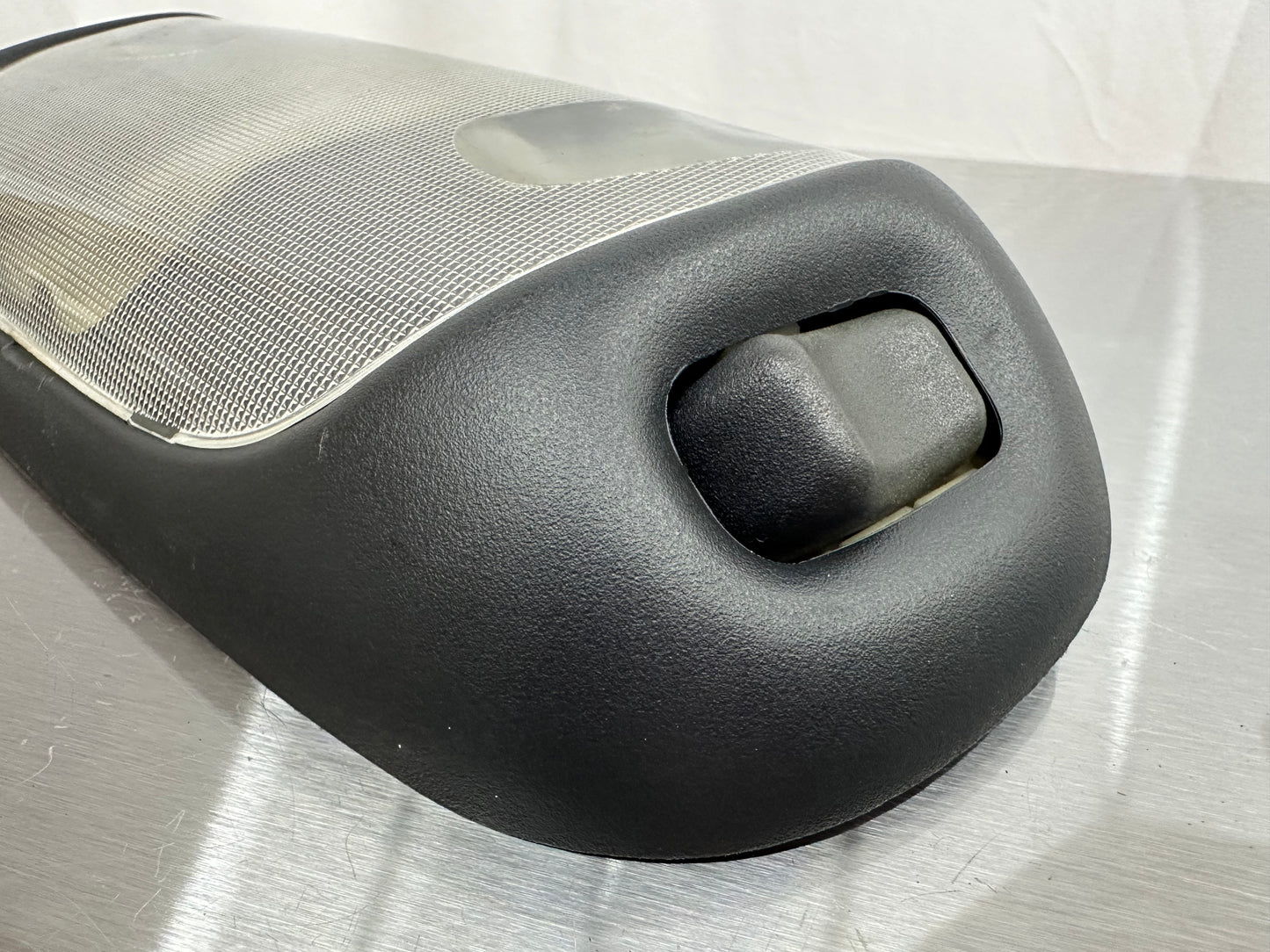 99-04 Ford Mustang Interior Overhead Dome Light OEM F4DB-13776-BCW, IL34-13776-AAW #01