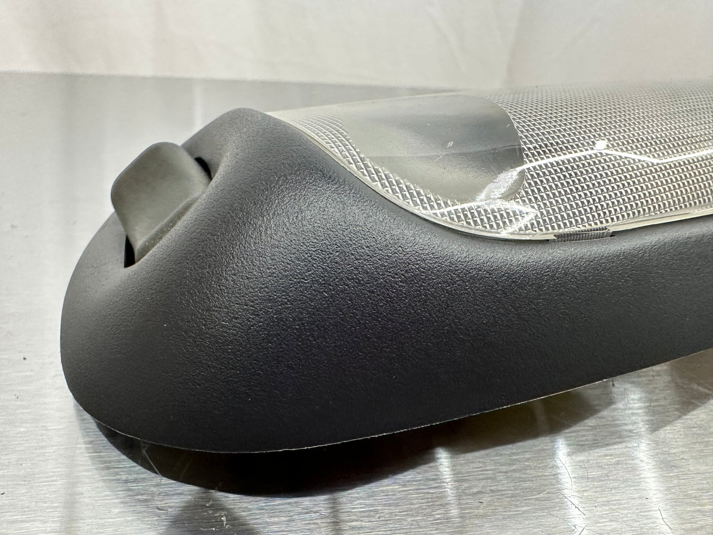 99-04 Ford Mustang Interior Overhead Dome Light OEM F4DB-13776-BCW, IL34-13776-AAW #01