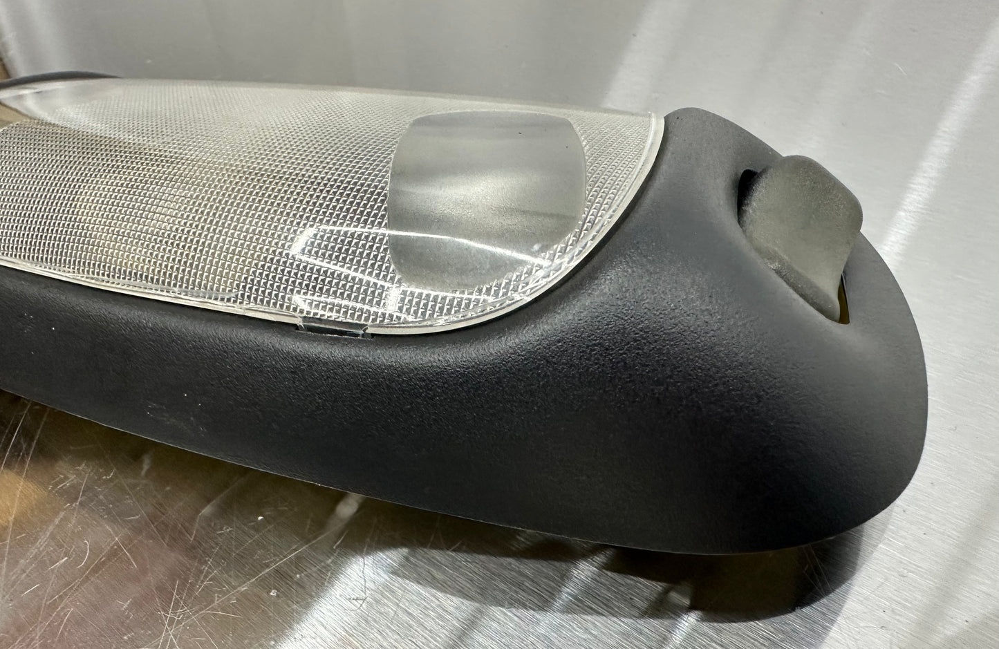 99-04 Ford Mustang Interior Overhead Dome Light OEM F4DB-13776-BCW, IL34-13776-AAW #01