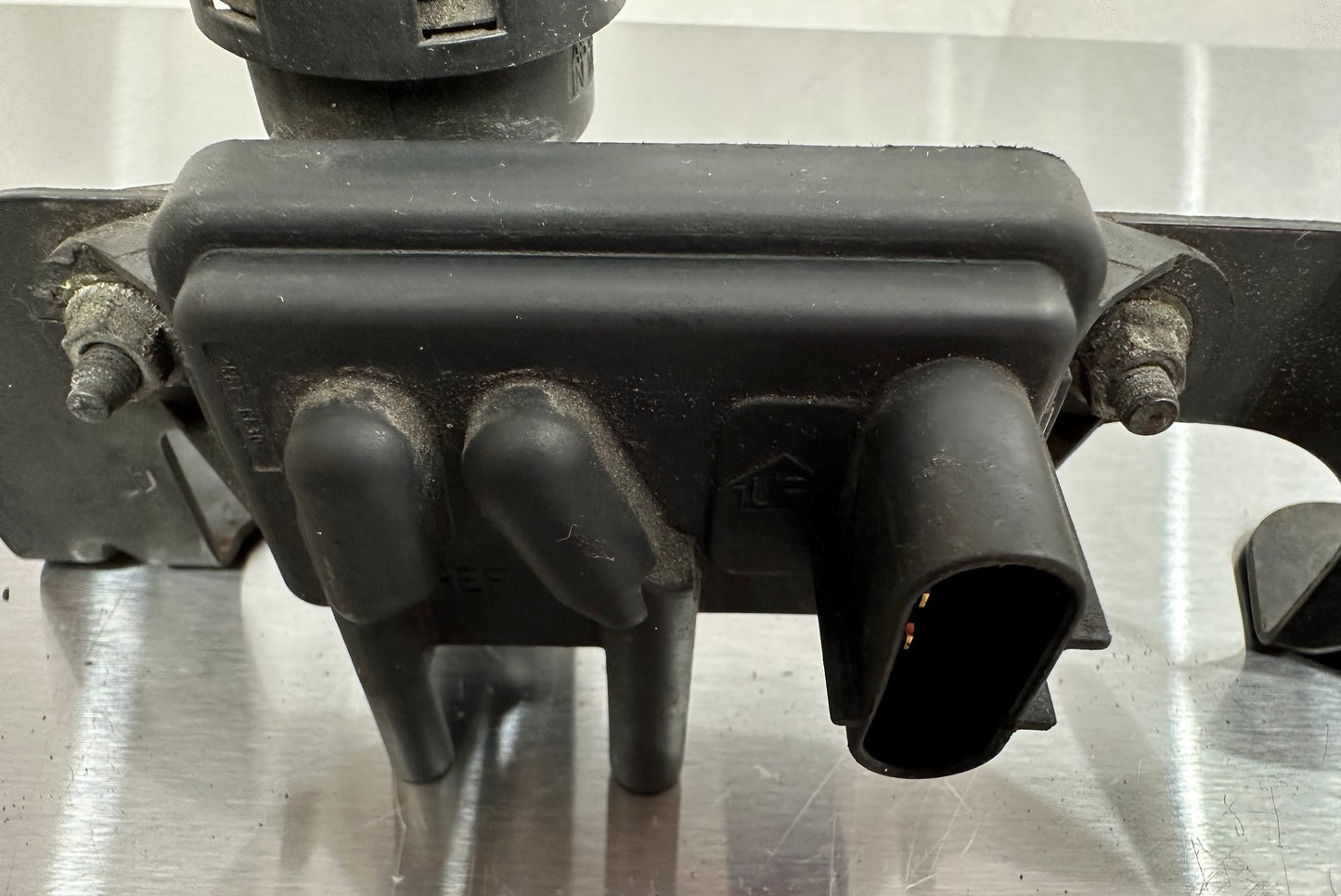 99-04 Ford Mustang Exhaust Gas Recirculation Pressure Feedback Sensor (EGR) OEM F77E-9J460-AB #01