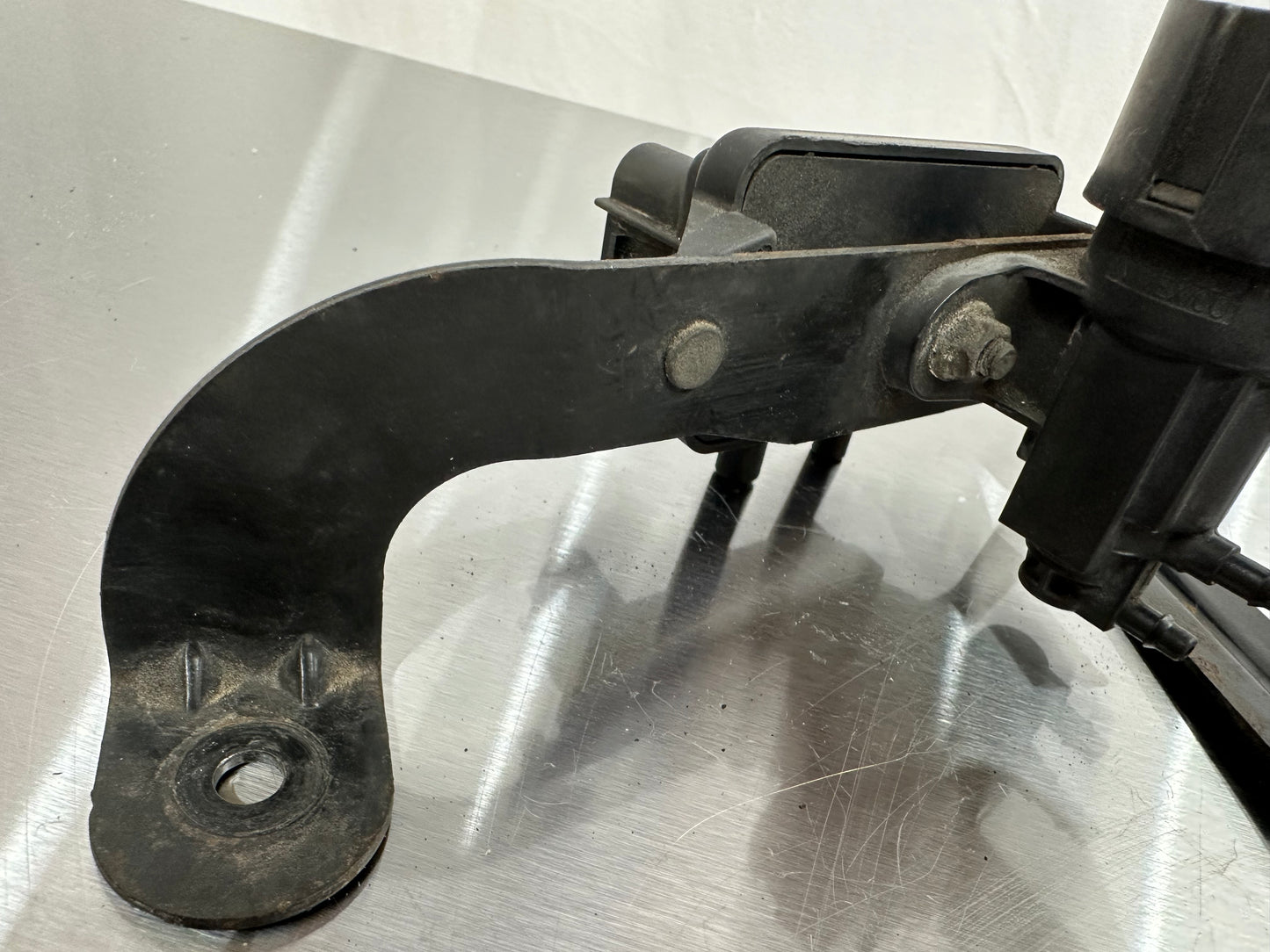 99-04 Ford Mustang Exhaust Gas Recirculation Pressure Feedback Sensor (EGR) OEM F77E-9J460-AB #01