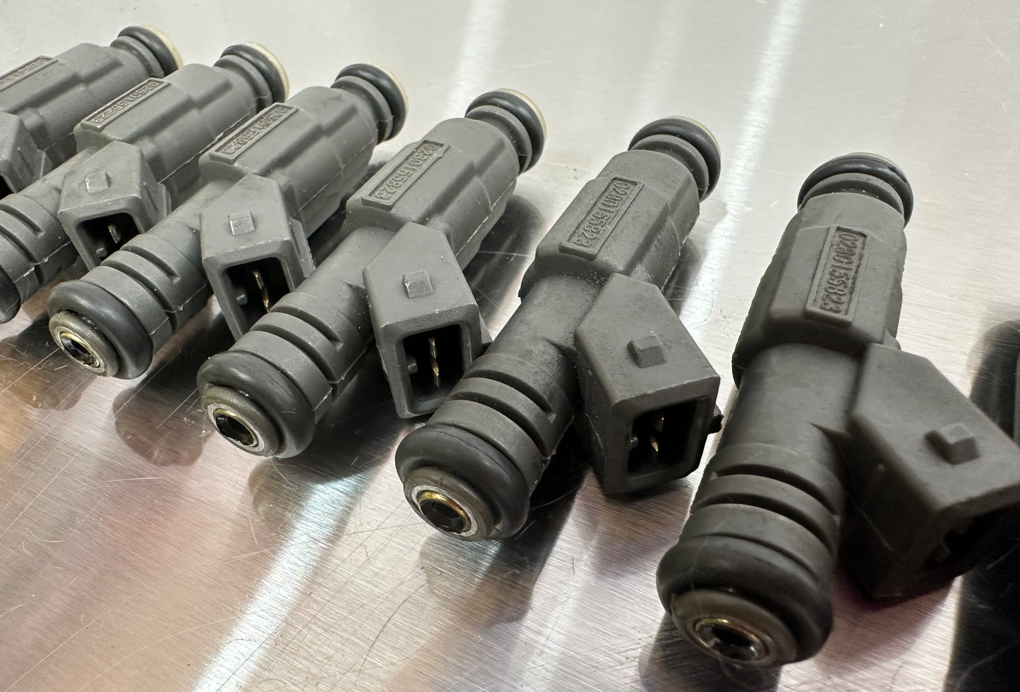 Ford Mustang Bosch Fuel Injectors Aftermarket 0280155823 #01