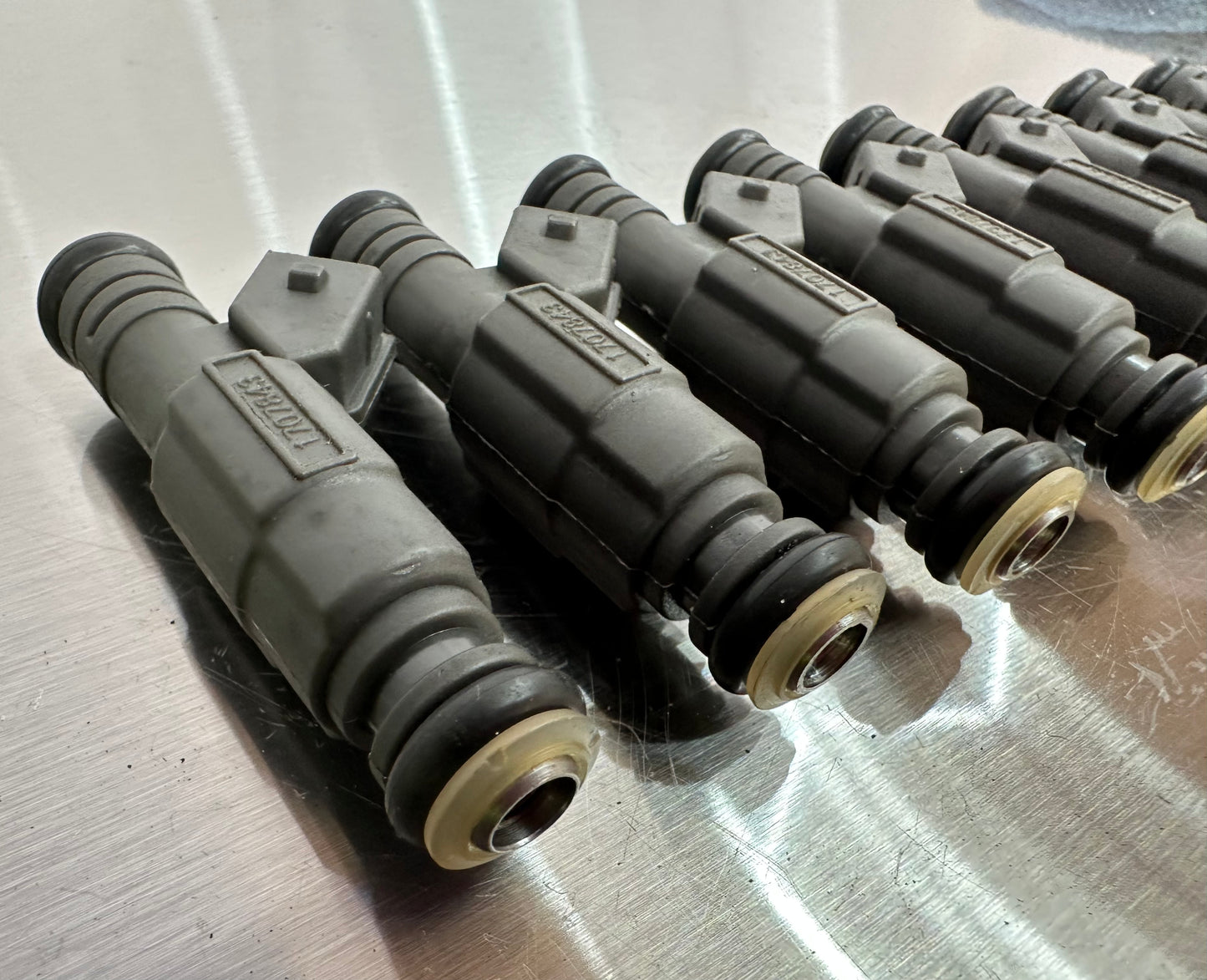 Ford Mustang Bosch Fuel Injectors Aftermarket 0280155823 #01