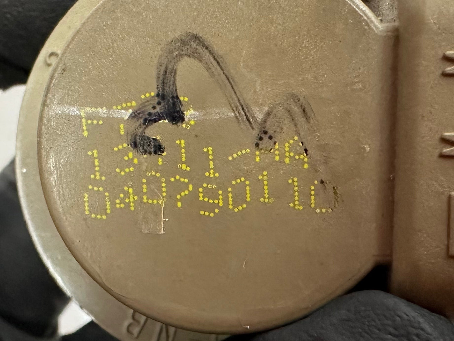 99-04 Ford Mustang Turn Signal Light Bulb Socket Holder W/ Pigtail Wire Harness OEM F7ZB-13411-AA #01