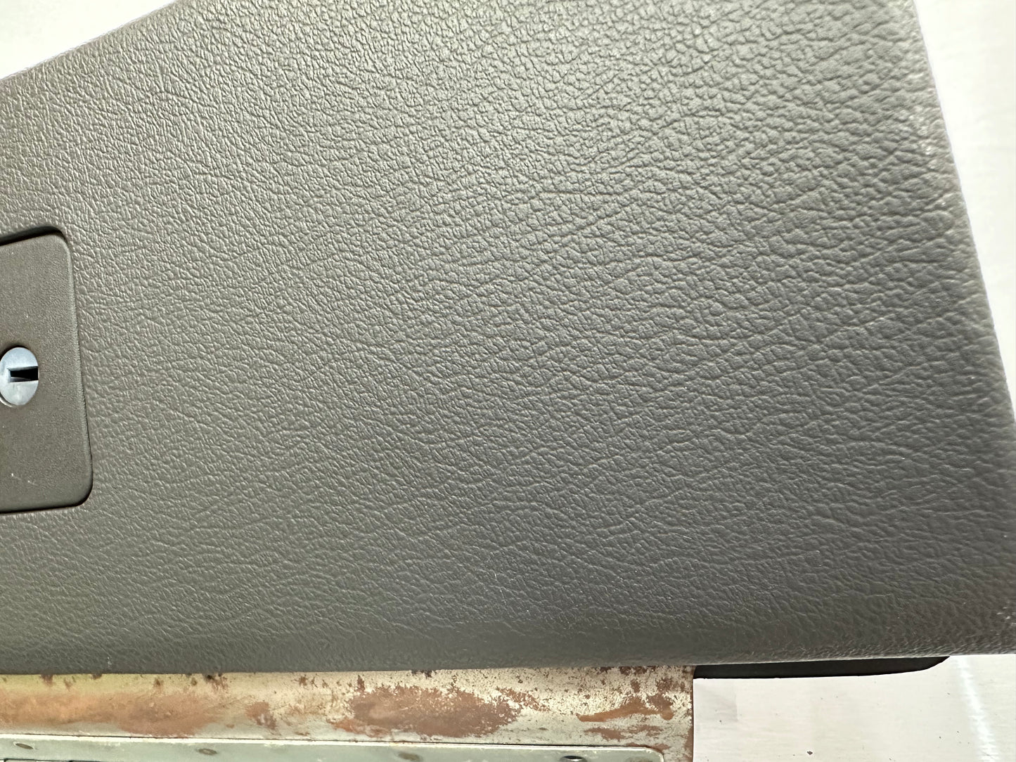 99-04 Ford Mustang Glove Box Compartment Storage OEM #01