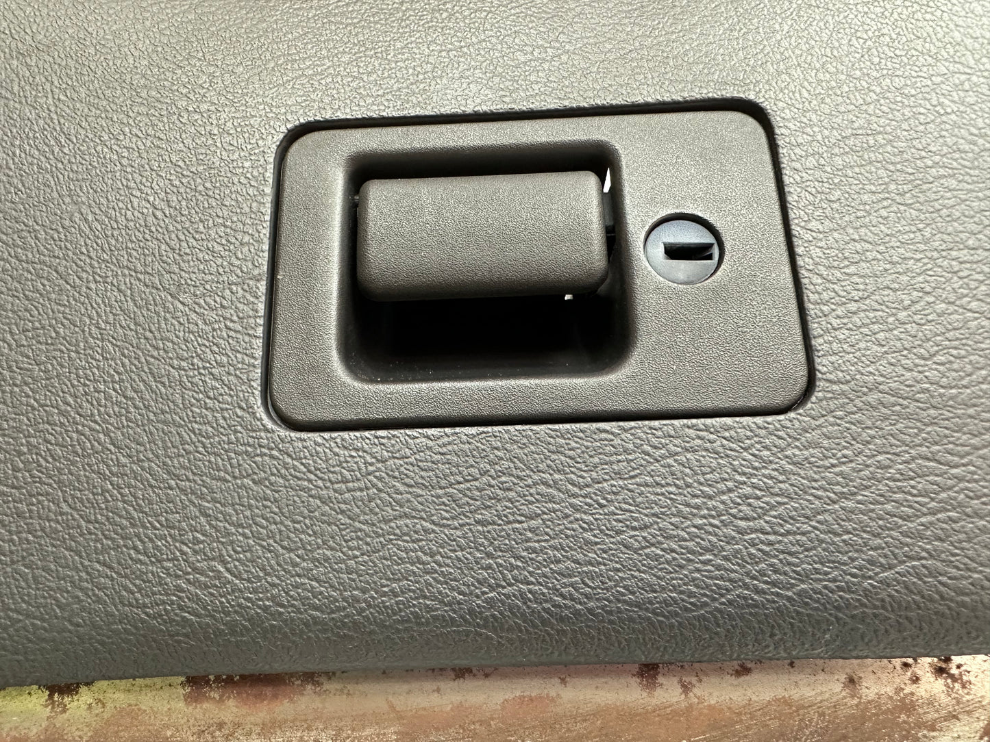 99-04 Ford Mustang Glove Box Compartment Storage OEM #01