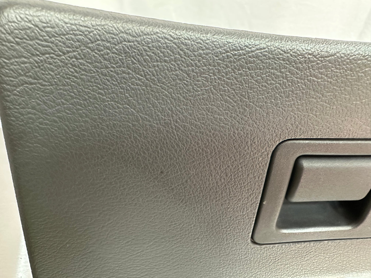 99-04 Ford Mustang Glove Box Compartment Storage OEM #01