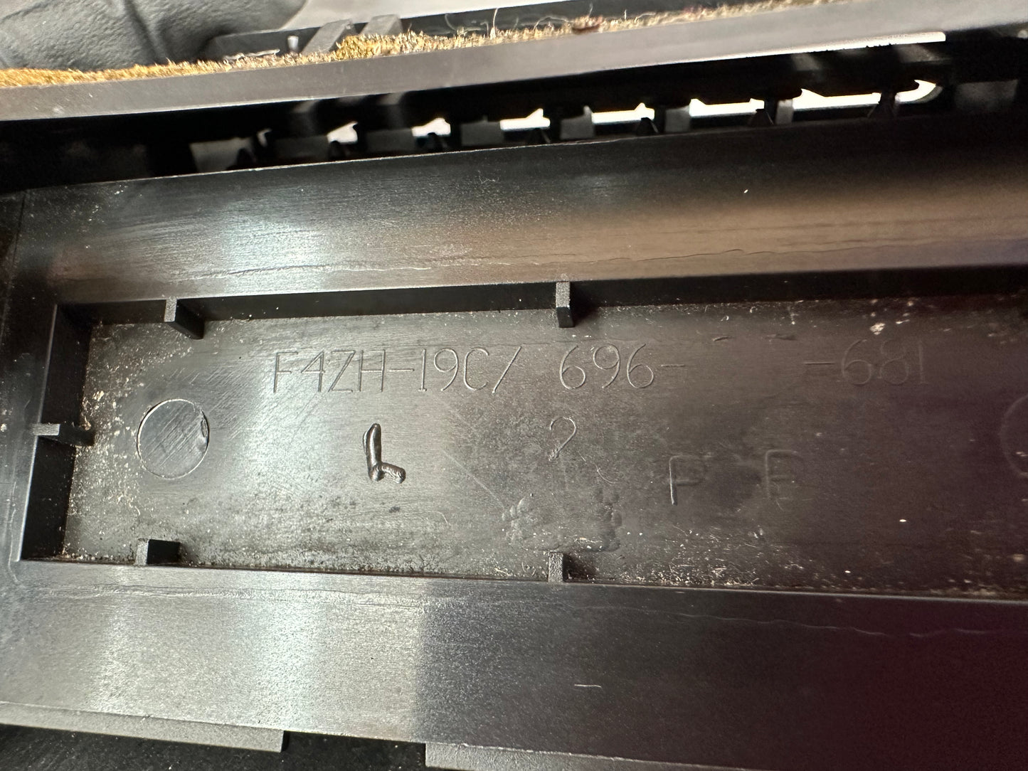 99-04 Ford Mustang Dashboard Register AC/Heat Vent LH OEM F4ZH-19C7696-681 #01