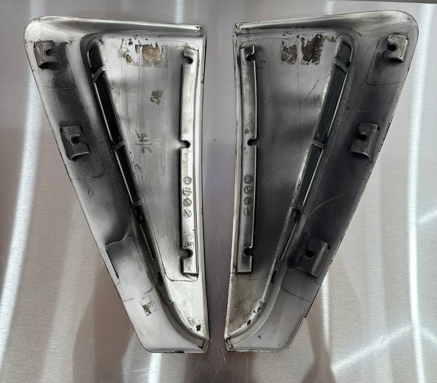 99-04 Ford Mustang Side Scoops OEM #02
