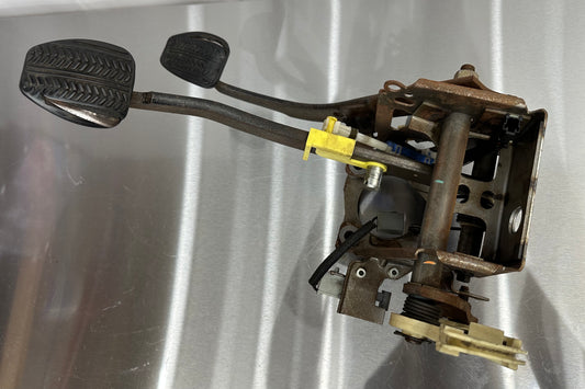 99-04 Ford Mustang Manual Clutch and Brake Pedal Assembly OEM #02