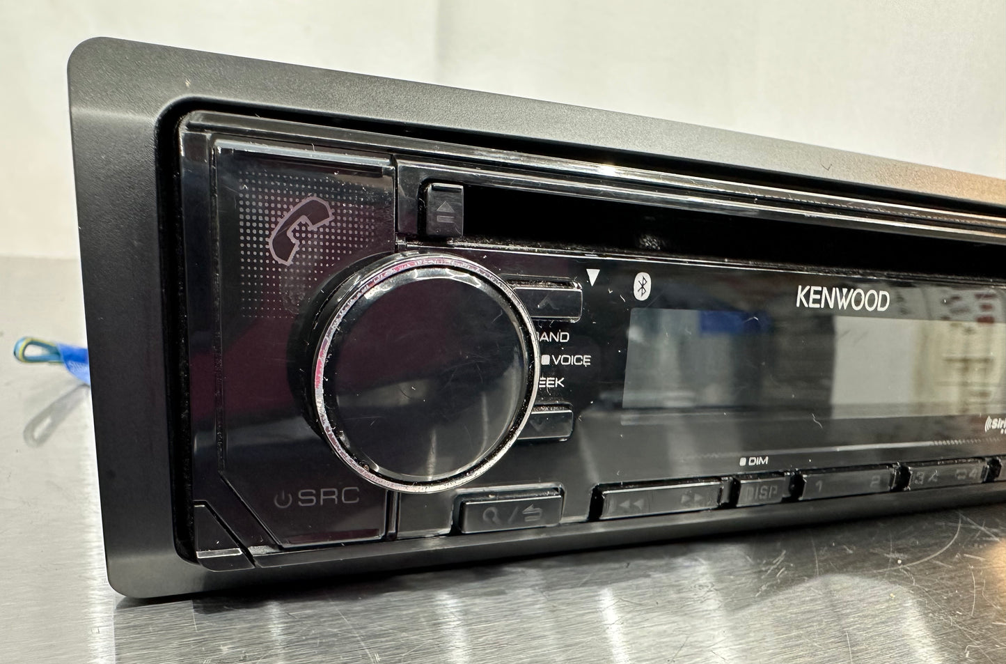 99-04 Ford Mustang Aftermarket Kenwood Radio Single Din KDC-BT372 #02