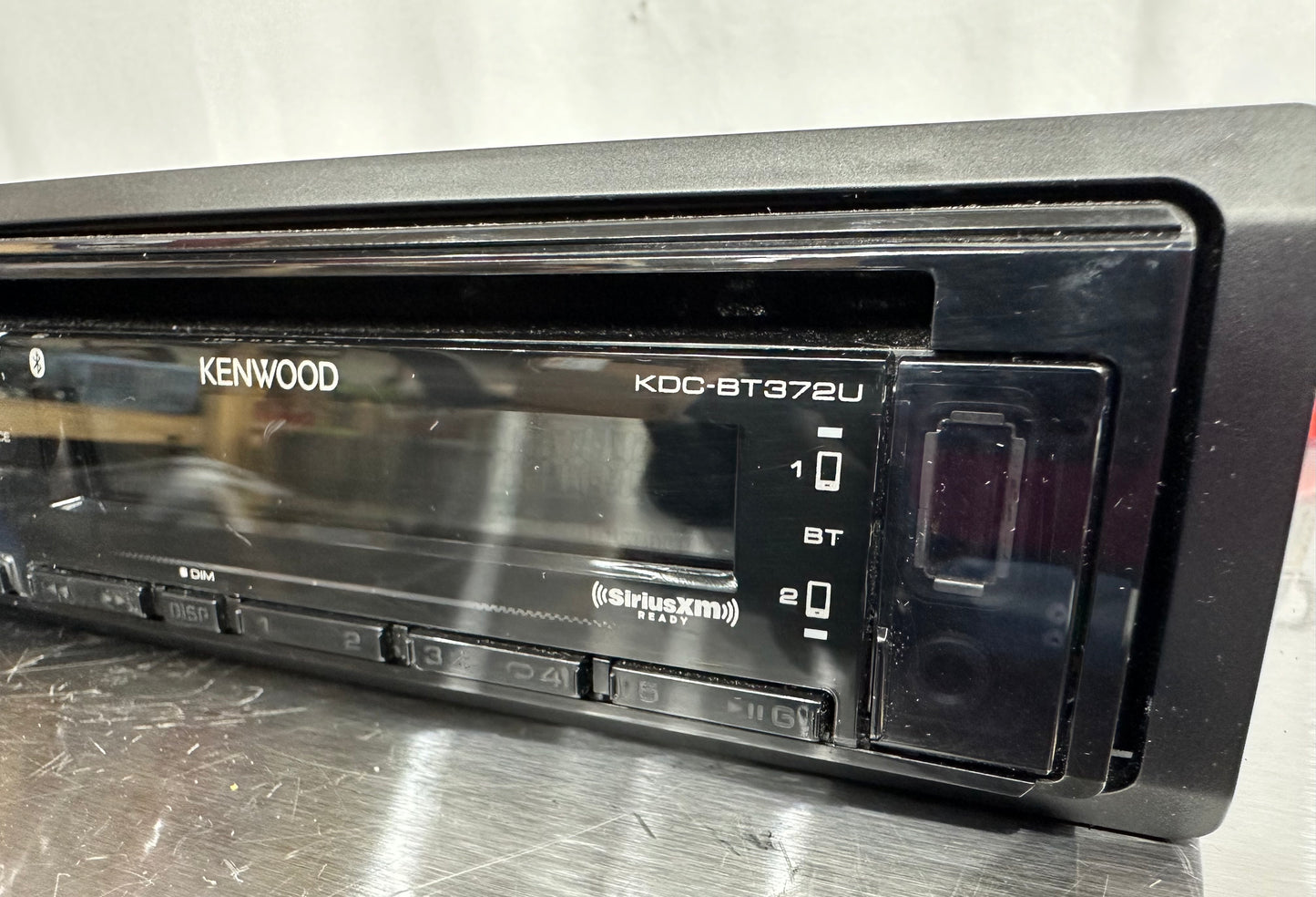 99-04 Ford Mustang Aftermarket Kenwood Radio Single Din KDC-BT372 #02