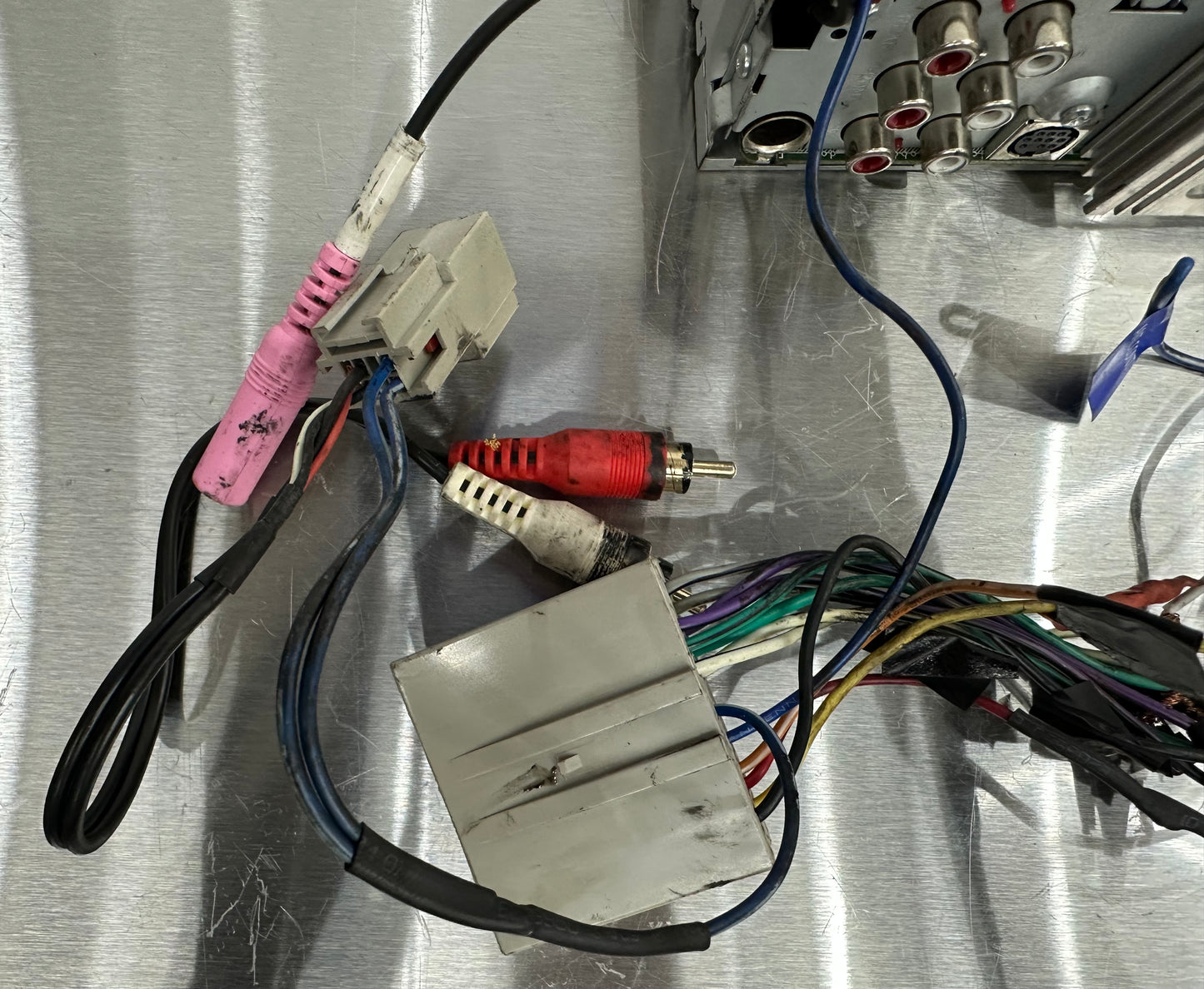 99-04 Ford Mustang Aftermarket Kenwood Radio Single Din KDC-BT372 #02