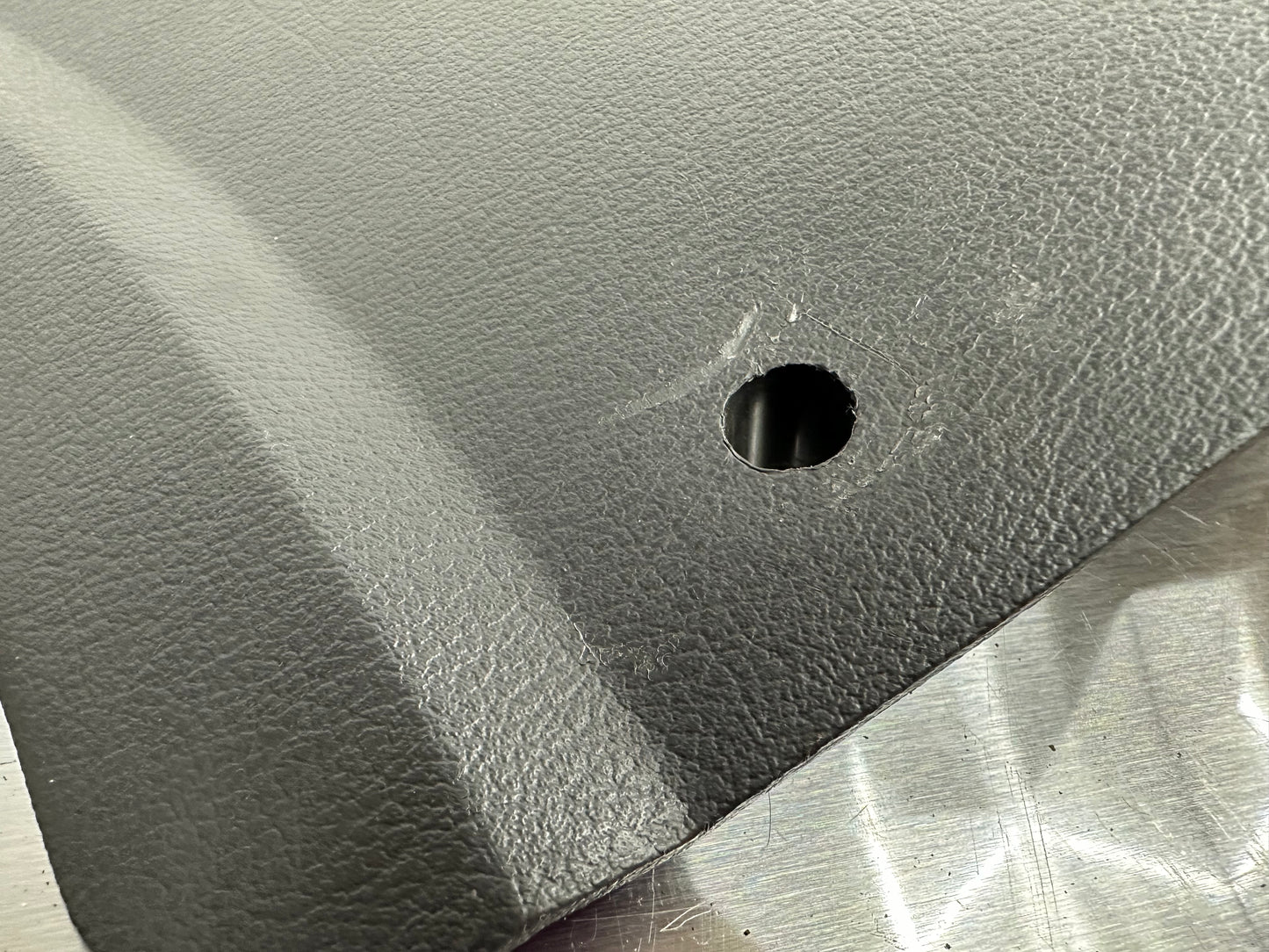 99-04 Ford Mustang Lower Kick Panel RH Passenger Side OEM #01