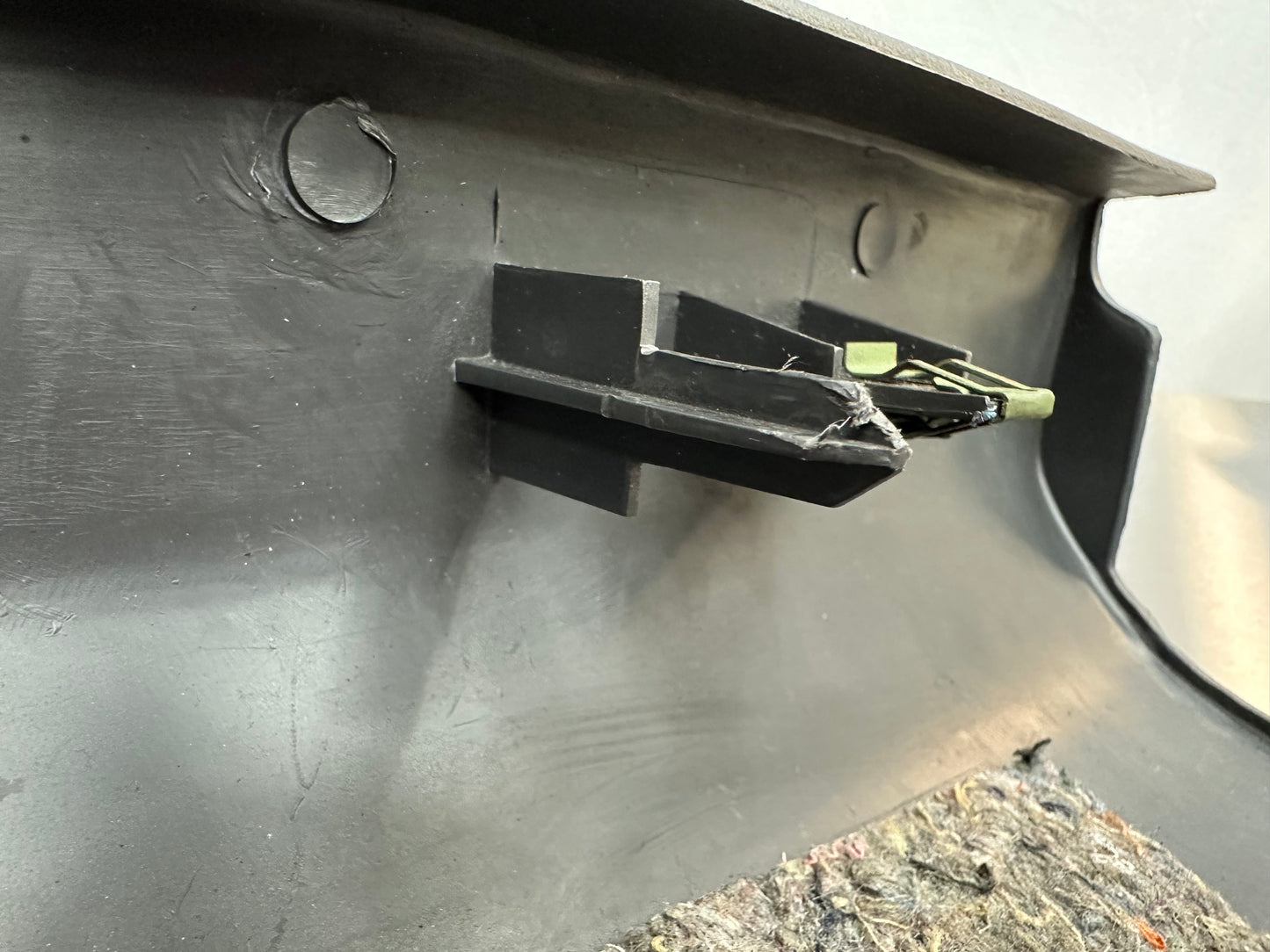 99-04 Ford Mustang Lower Kick Panel RH Passenger Side OEM #01