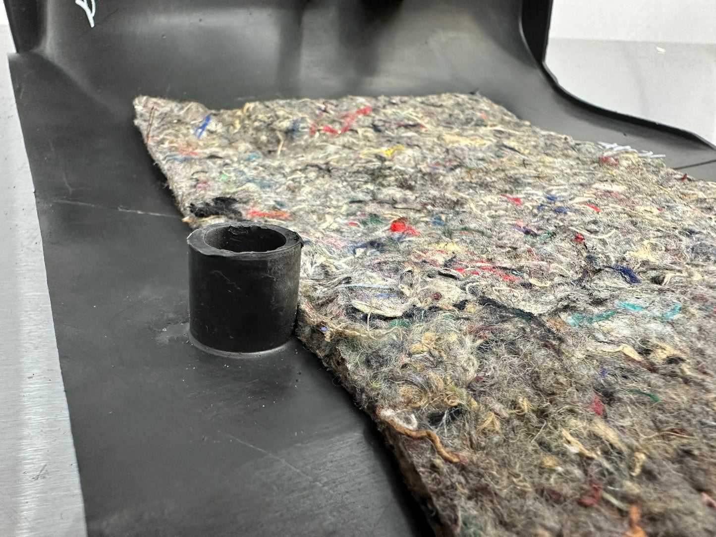 99-04 Ford Mustang Lower Kick Panel RH Passenger Side OEM #01