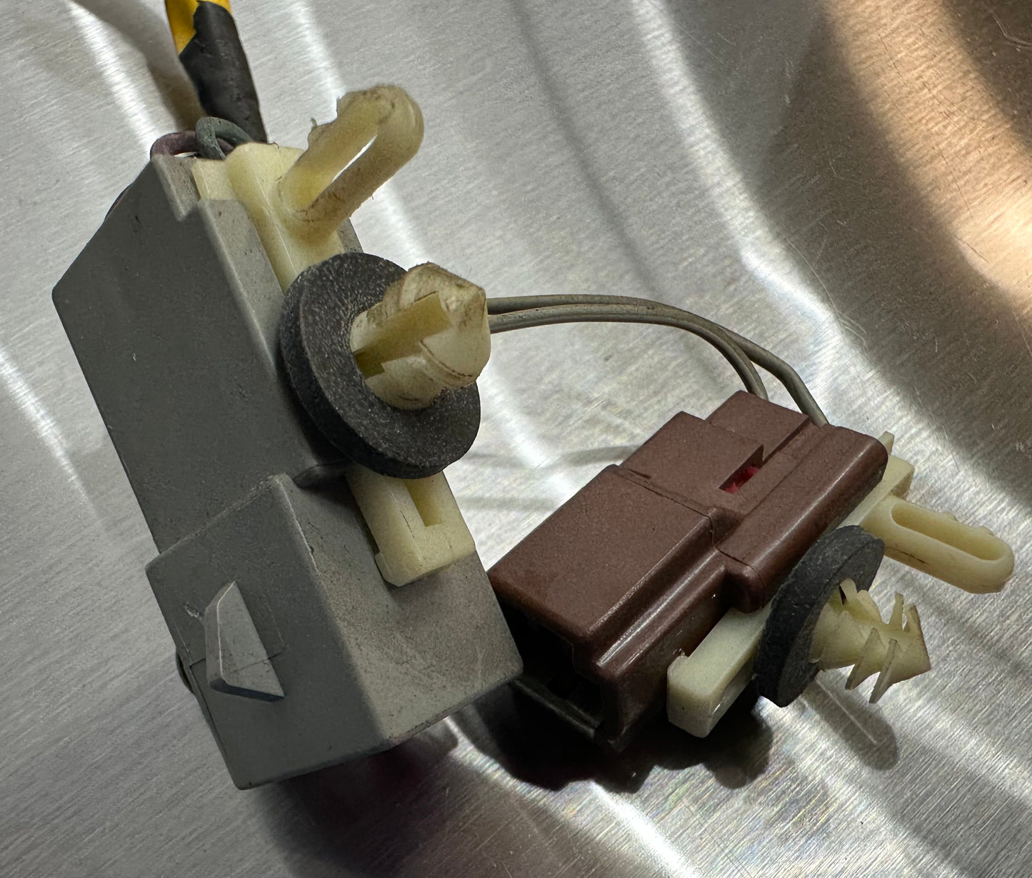 99-04 Ford Mustang Steering Column Clock Spring OEM XR33-14A664-AA #01