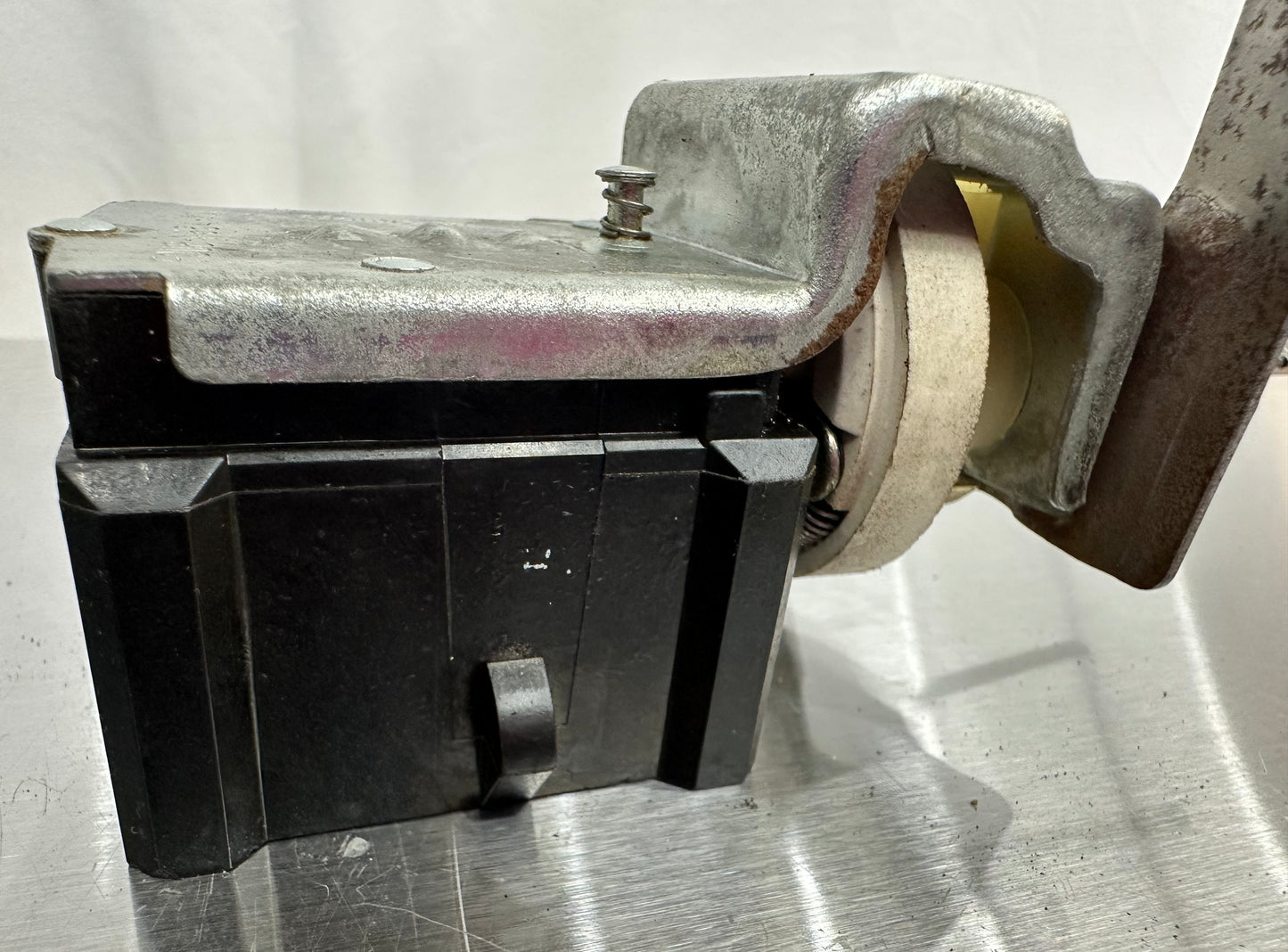 99-04 Ford Mustang Headlight Switch OEM F0UB-11654-AA #01