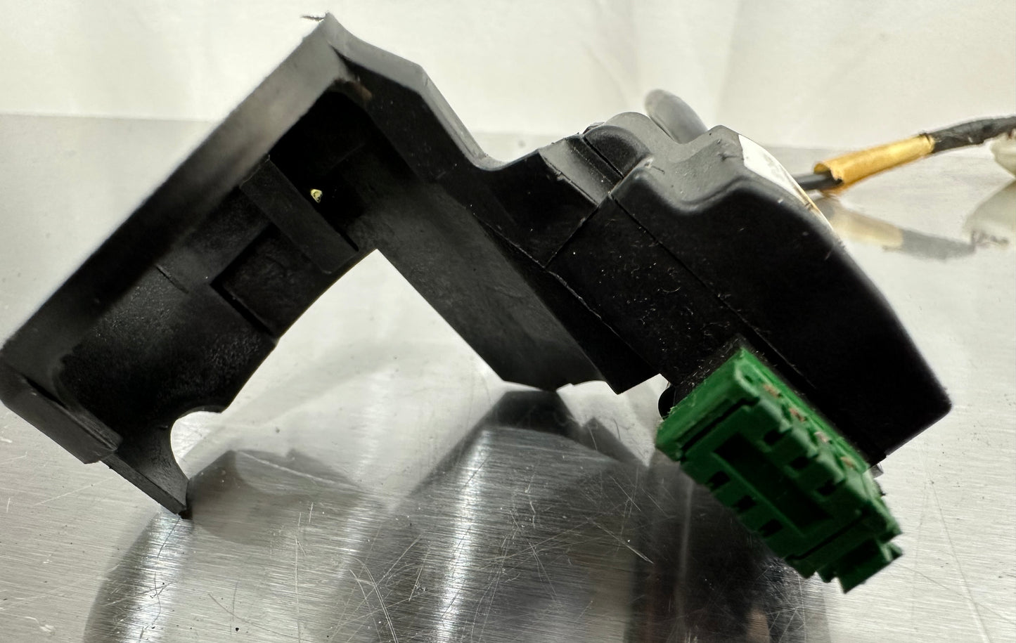 99-04 Ford Mustang PATS Anit Theft Transceiver OEM YW1T-15607-AA #01