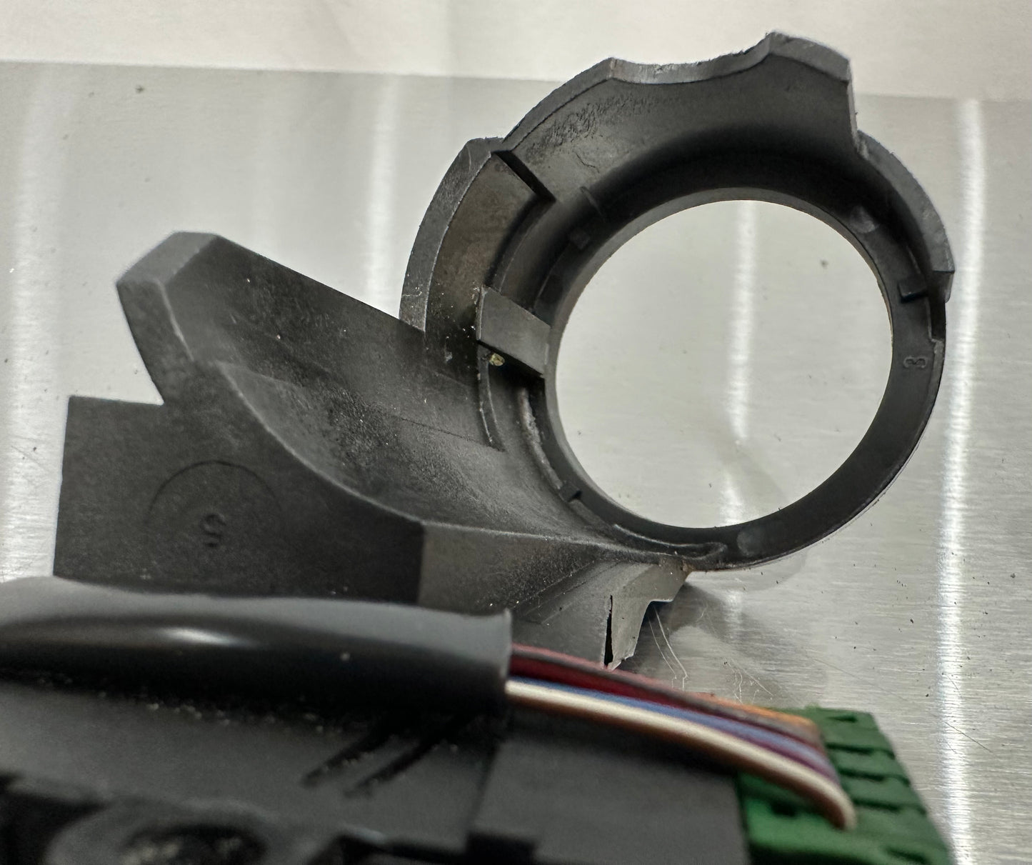 99-04 Ford Mustang PATS Anit Theft Transceiver OEM YW1T-15607-AA #01