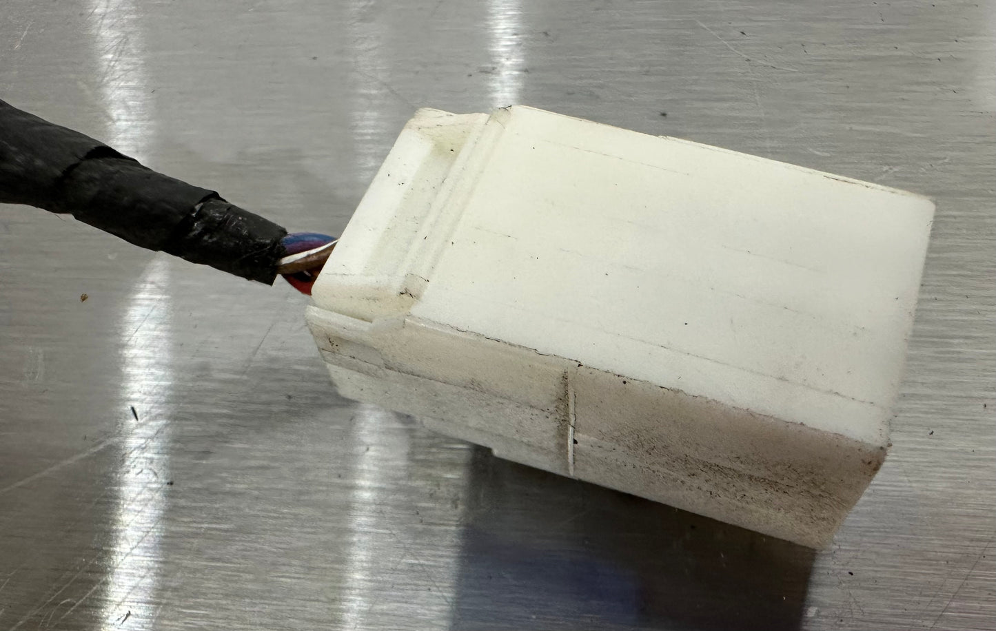 99-04 Ford Mustang PATS Anit Theft Transceiver OEM YW1T-15607-AA #01