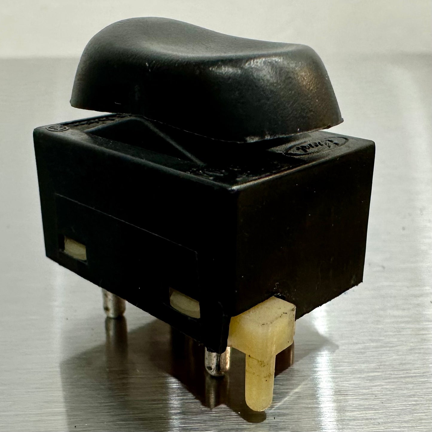 99-04 Ford Mustang Power Door Lock Switch Passenger RH OEM F4ZB-14529-AA #01