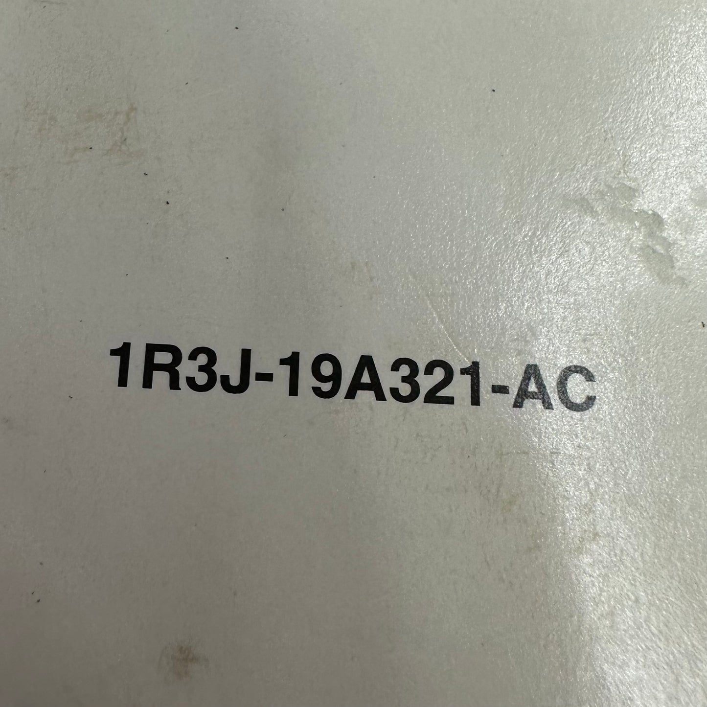 01 Ford Mustang Owners Manual Operators User Guide W/ Zipper Pouch OEM 1R3J-19A321-AC, YR3J-19A342-AA #01