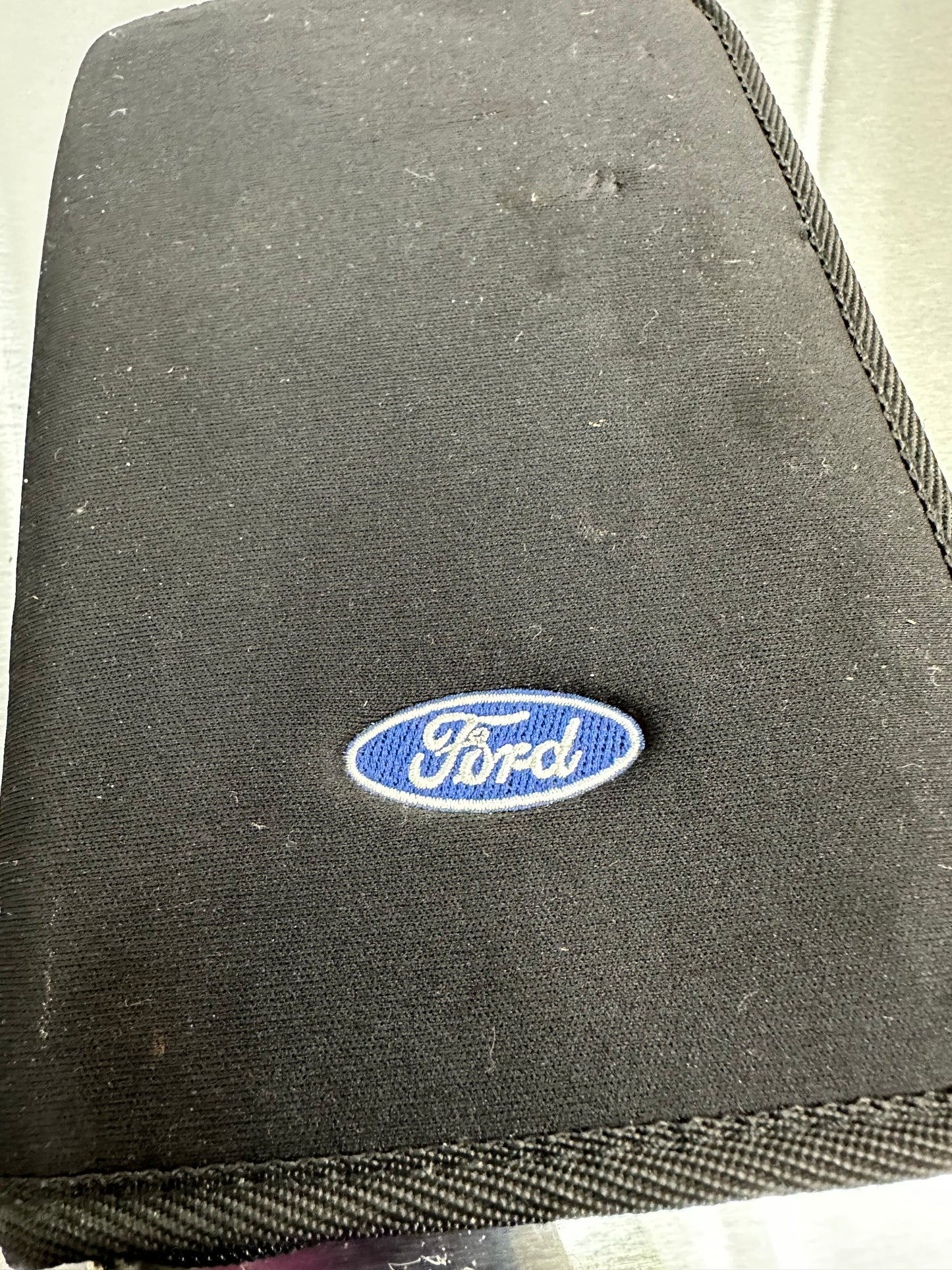 01 Ford Mustang Owners Manual Operators User Guide W/ Zipper Pouch OEM 1R3J-19A321-AC, YR3J-19A342-AA #01